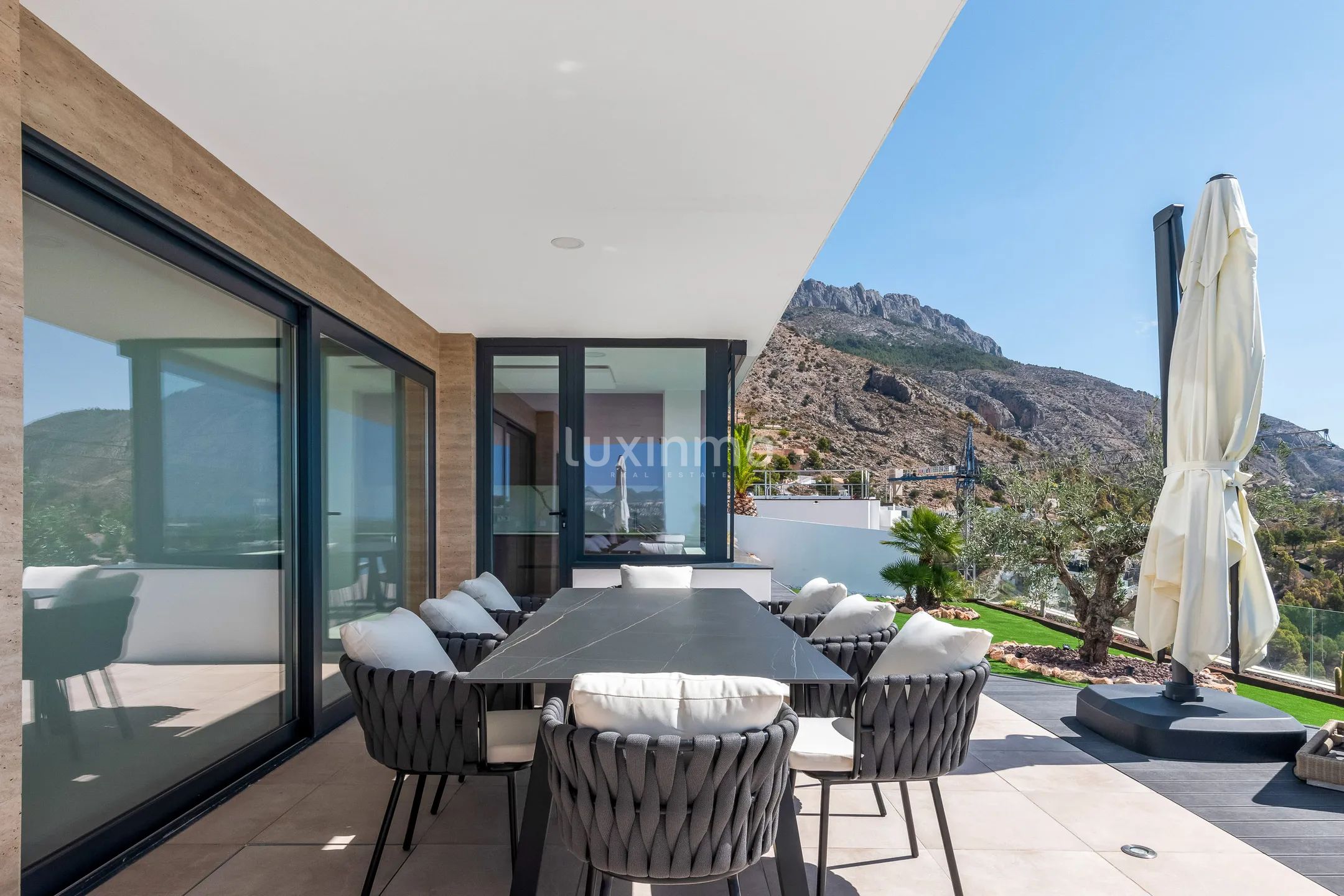 Lujoso chalet moderno con impresionantes vistas en Altea la Vella — photo 19