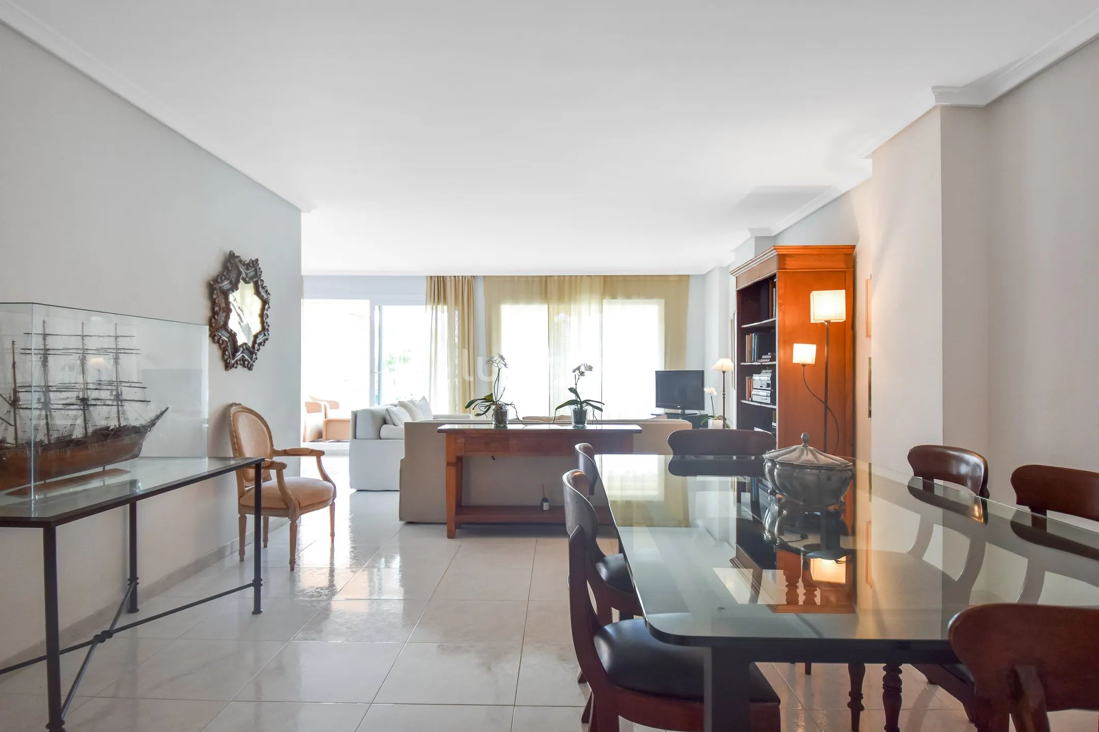 Stunning 4-Bedroom Mediterranean Flat with Sea Views in Marina Botafoc, Ibiza — photo 7