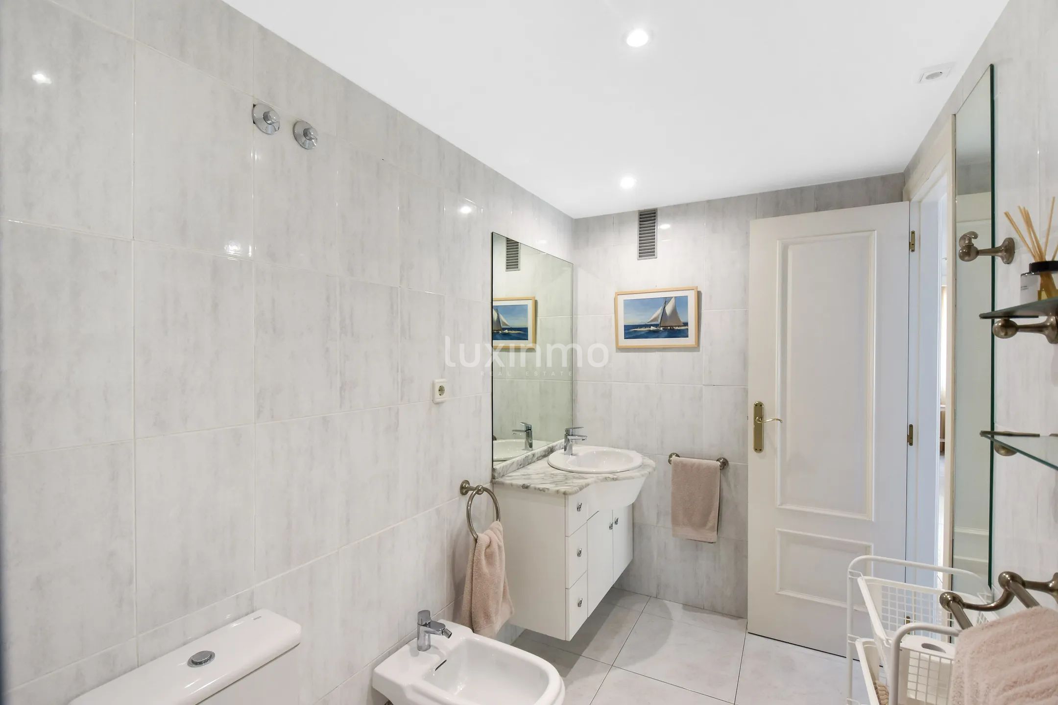 Superbe appartement méditerranéen de 4 chambres avec vue sur la mer à Marina Botafoc, Ibiza — photo 24