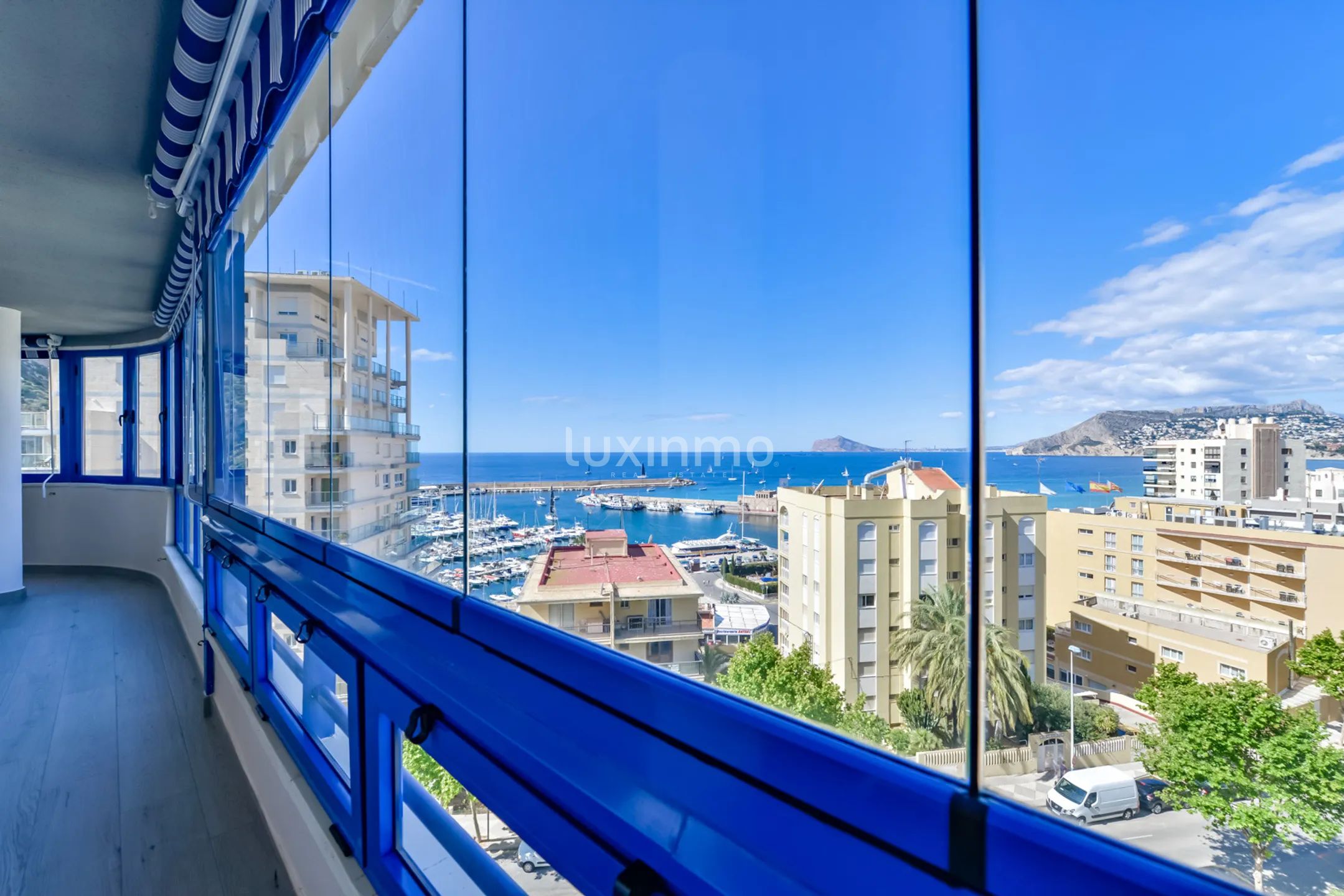 Stunning 3-bedroom apartment with sea views in Calpe — photo 38