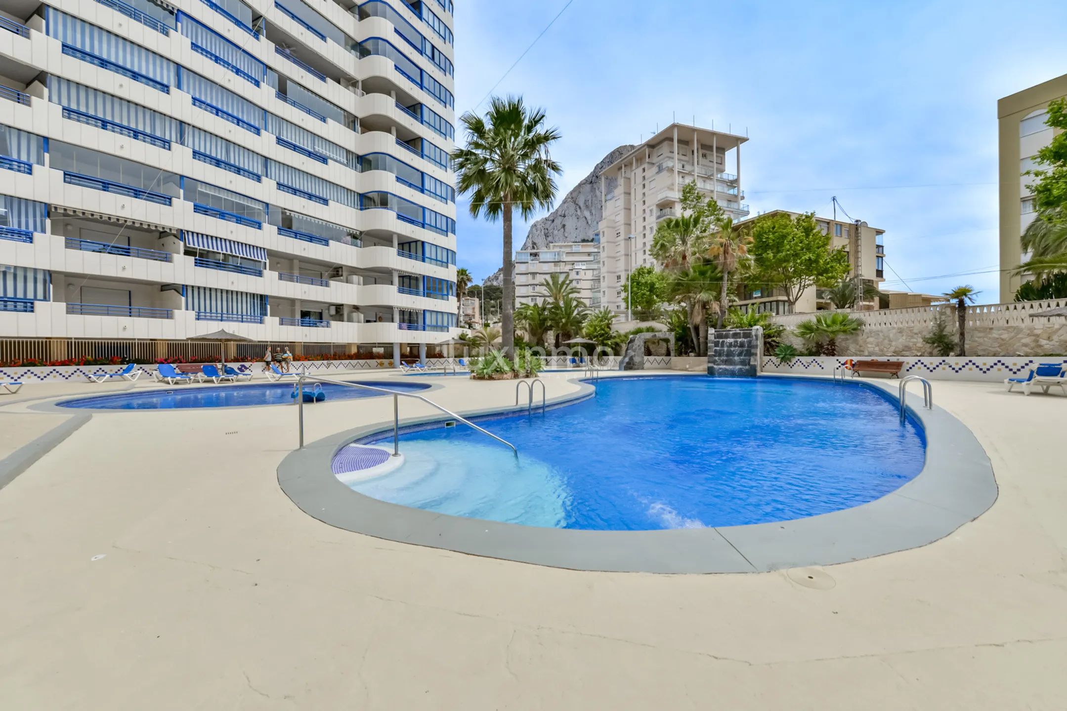 Stunning 3-bedroom apartment with sea views in Calpe — photo 36