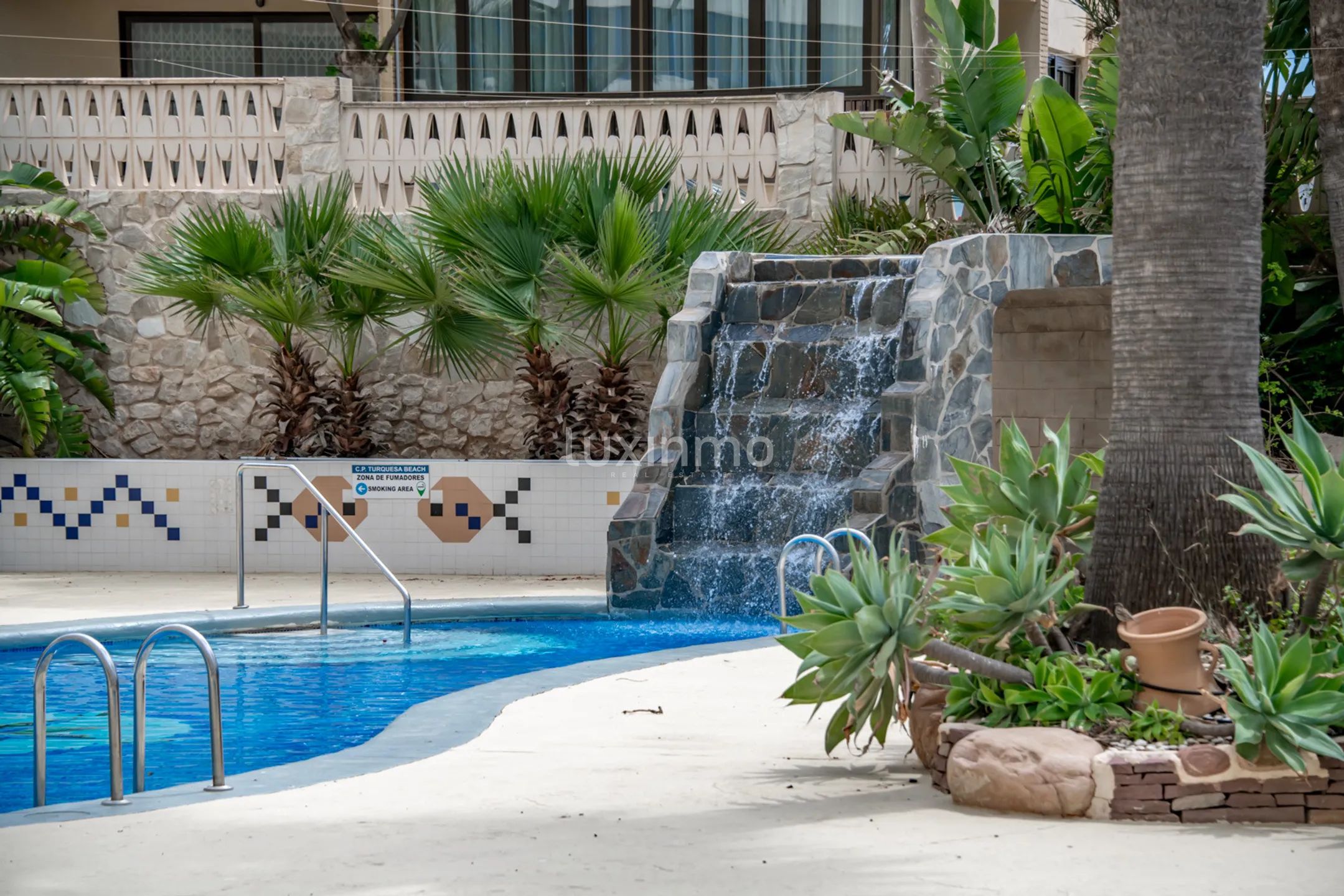 Stunning 3-bedroom apartment with sea views in Calpe — photo 47