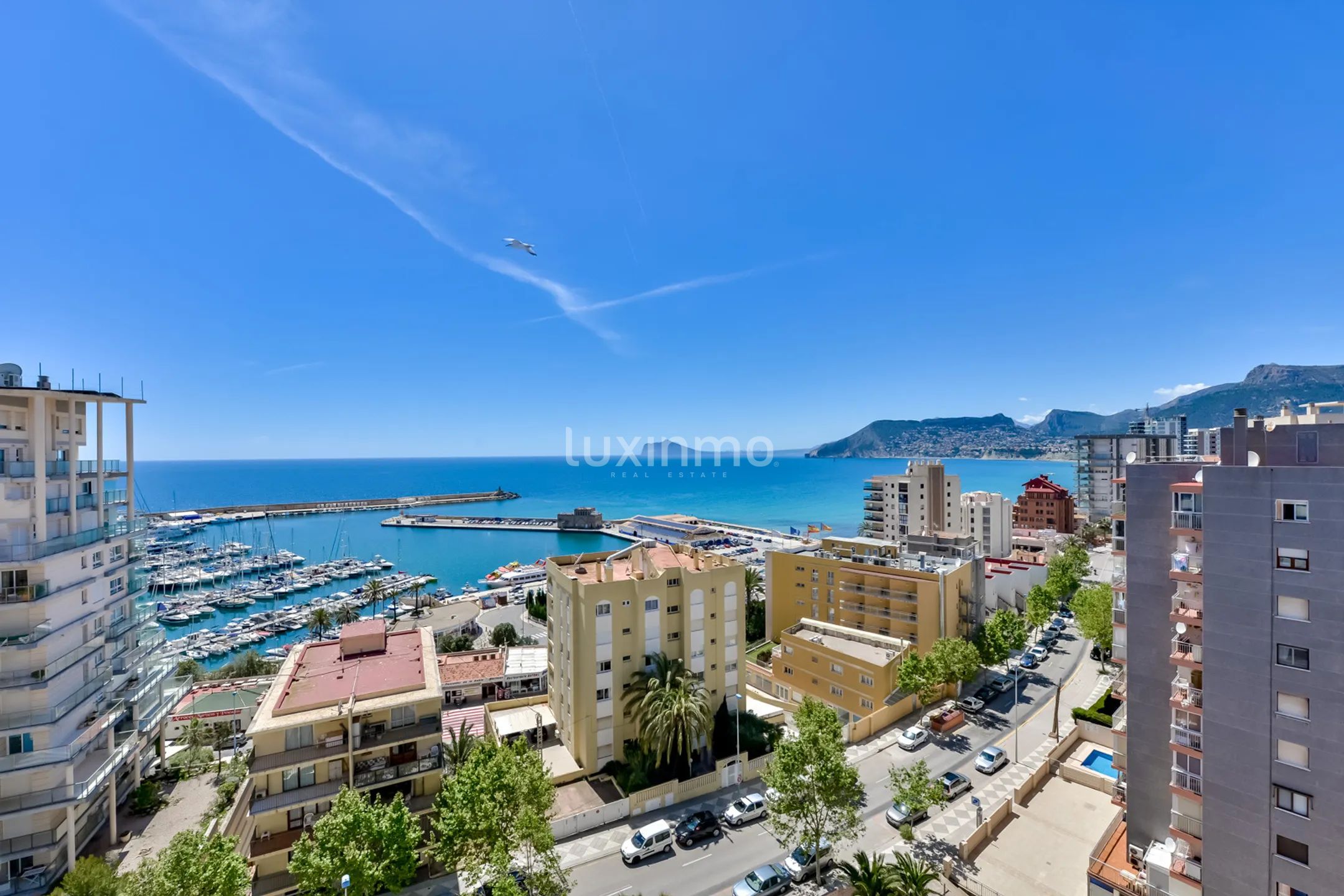 Fantastisk 3-roms leilighet med hav- og fjellutsikt i Calpe — photo 1