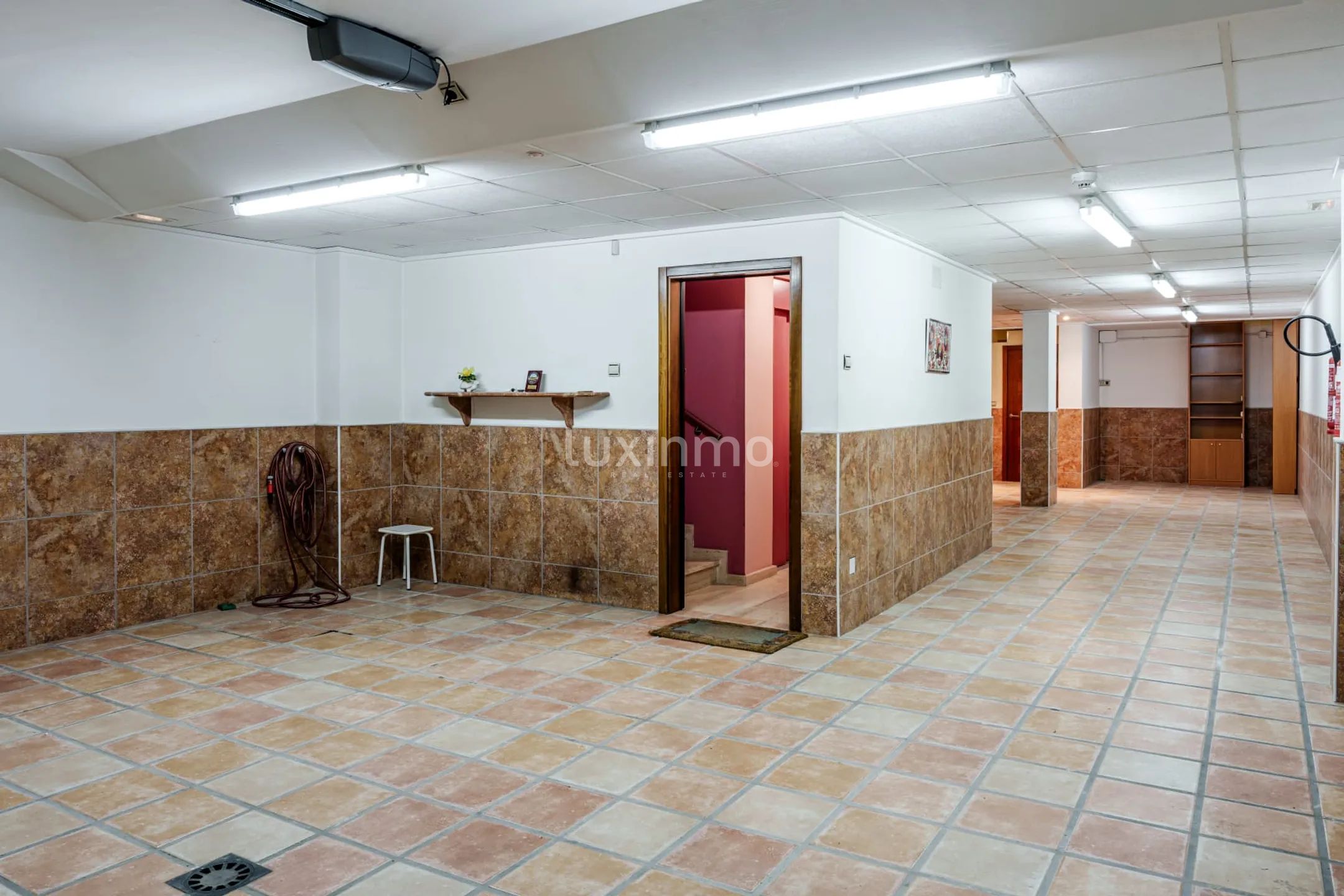 Stunning 8-Bedroom Mediterranean Townhouse in Cabo de las Huertas, Alicante — photo 25