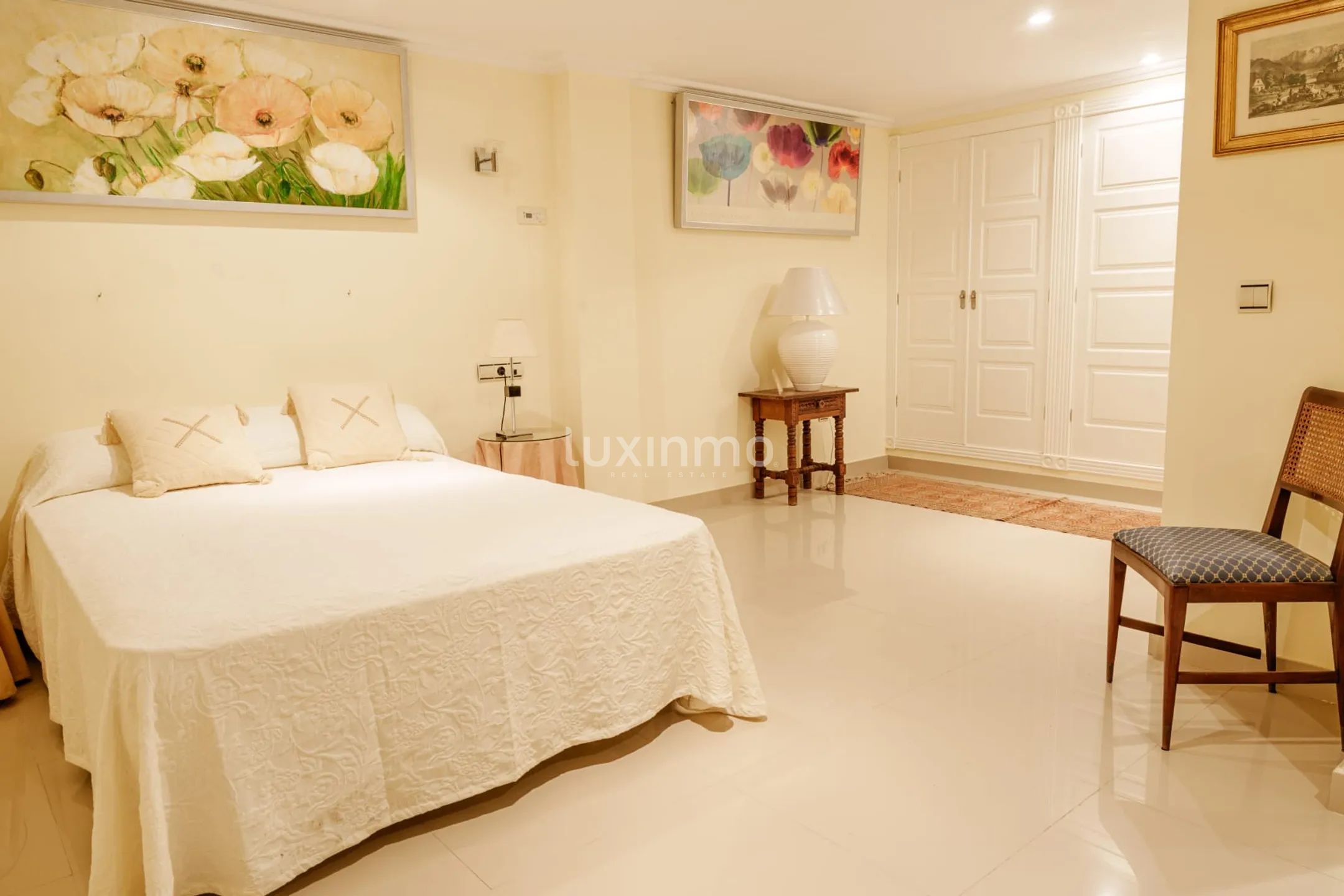 Stunning 8-Bedroom Mediterranean Townhouse in Cabo de las Huertas, Alicante — photo 17