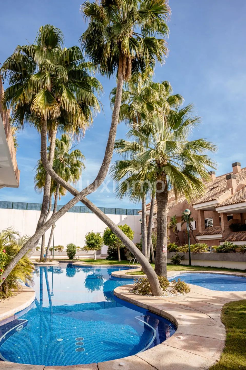 Stunning 8-Bedroom Mediterranean Townhouse in Cabo de las Huertas, Alicante — photo 30