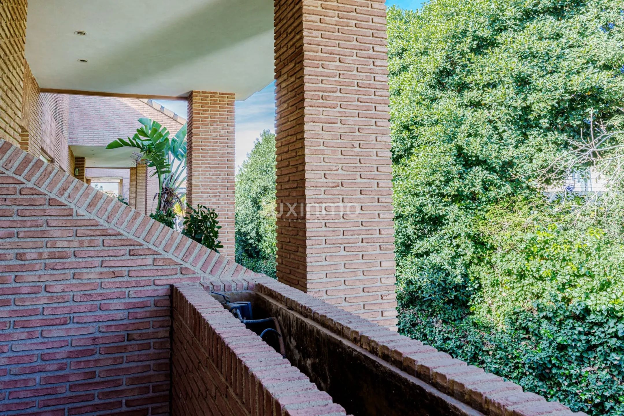 Stunning 8-Bedroom Mediterranean Townhouse in Cabo de las Huertas, Alicante — photo 28