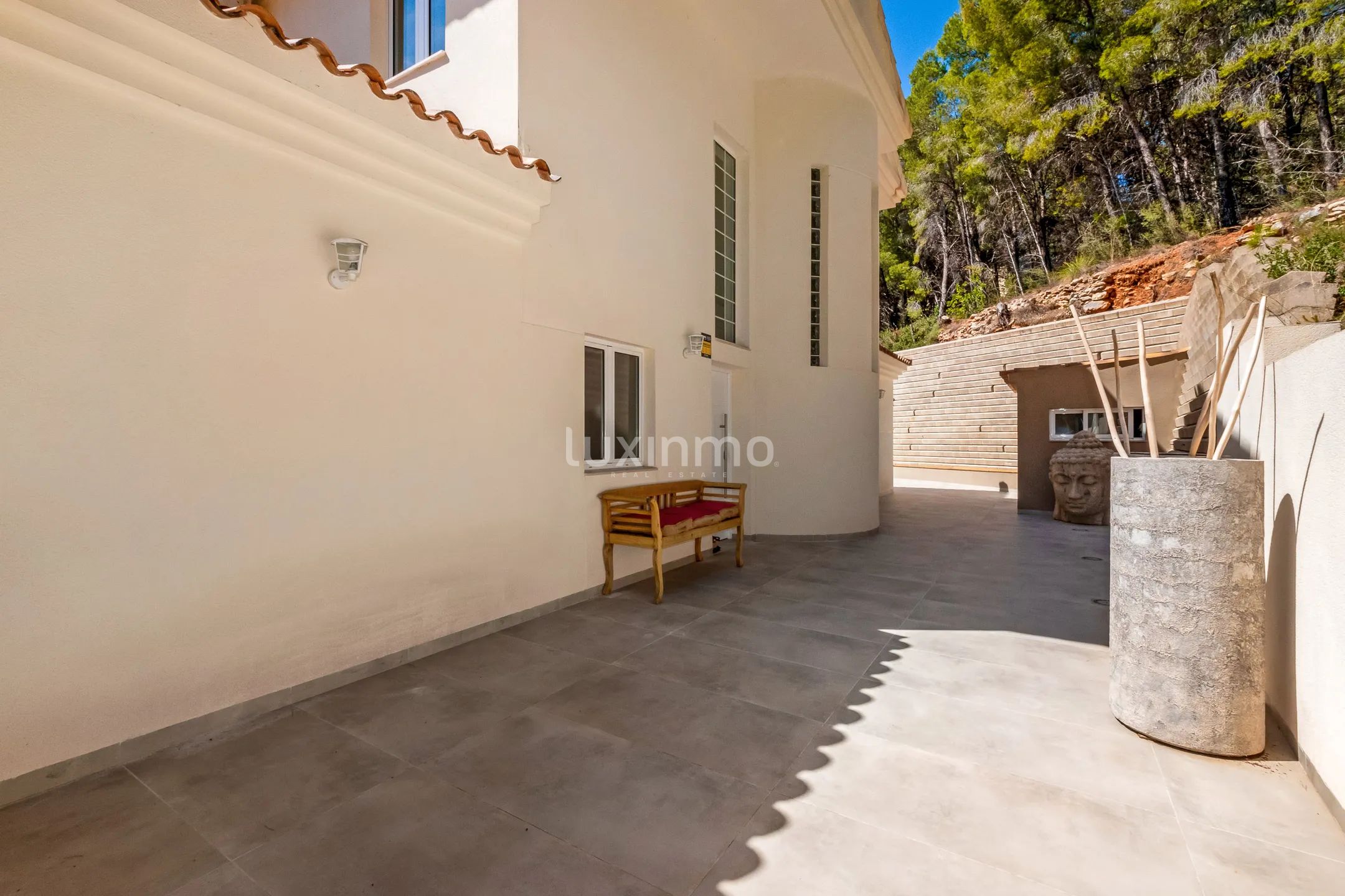 Spectacular villa with swimming pool and sea views in Altea — photo 26