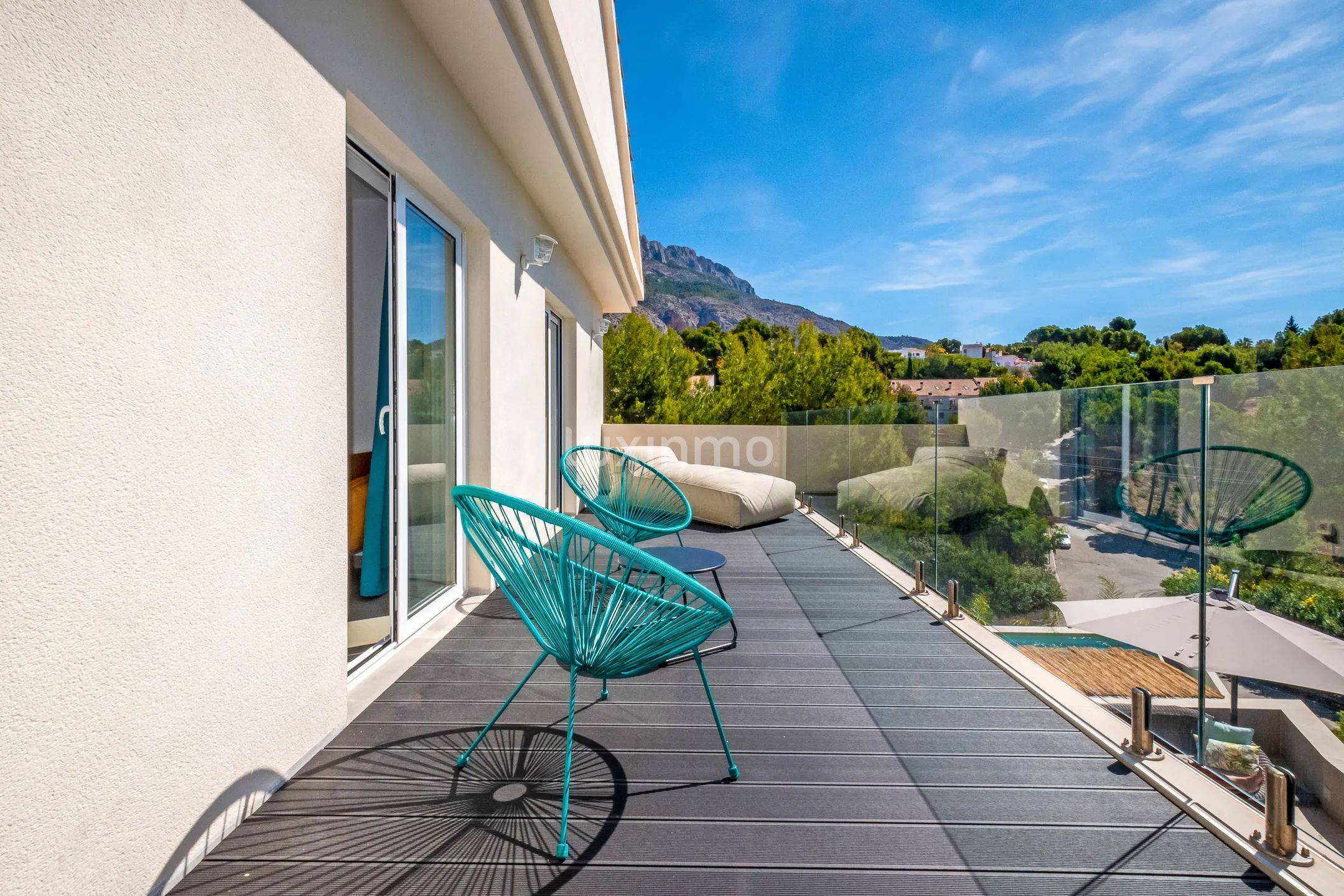Spectacular villa with swimming pool and sea views in Altea — photo 23