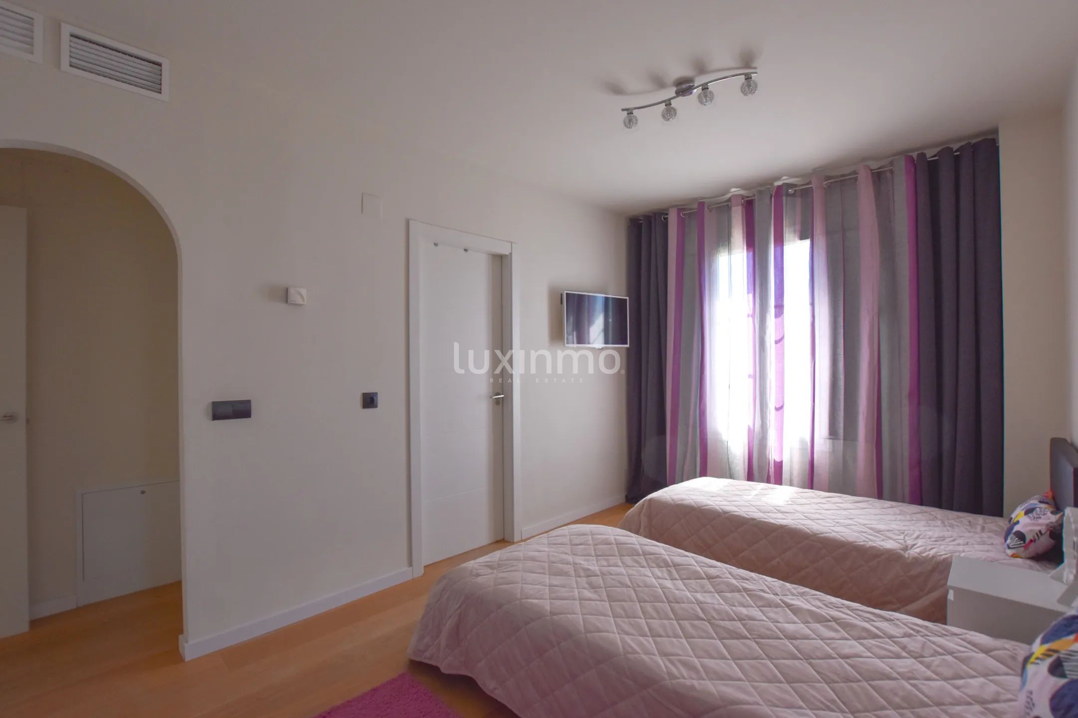 Villa for sale in Sierra Cortina — photo 31