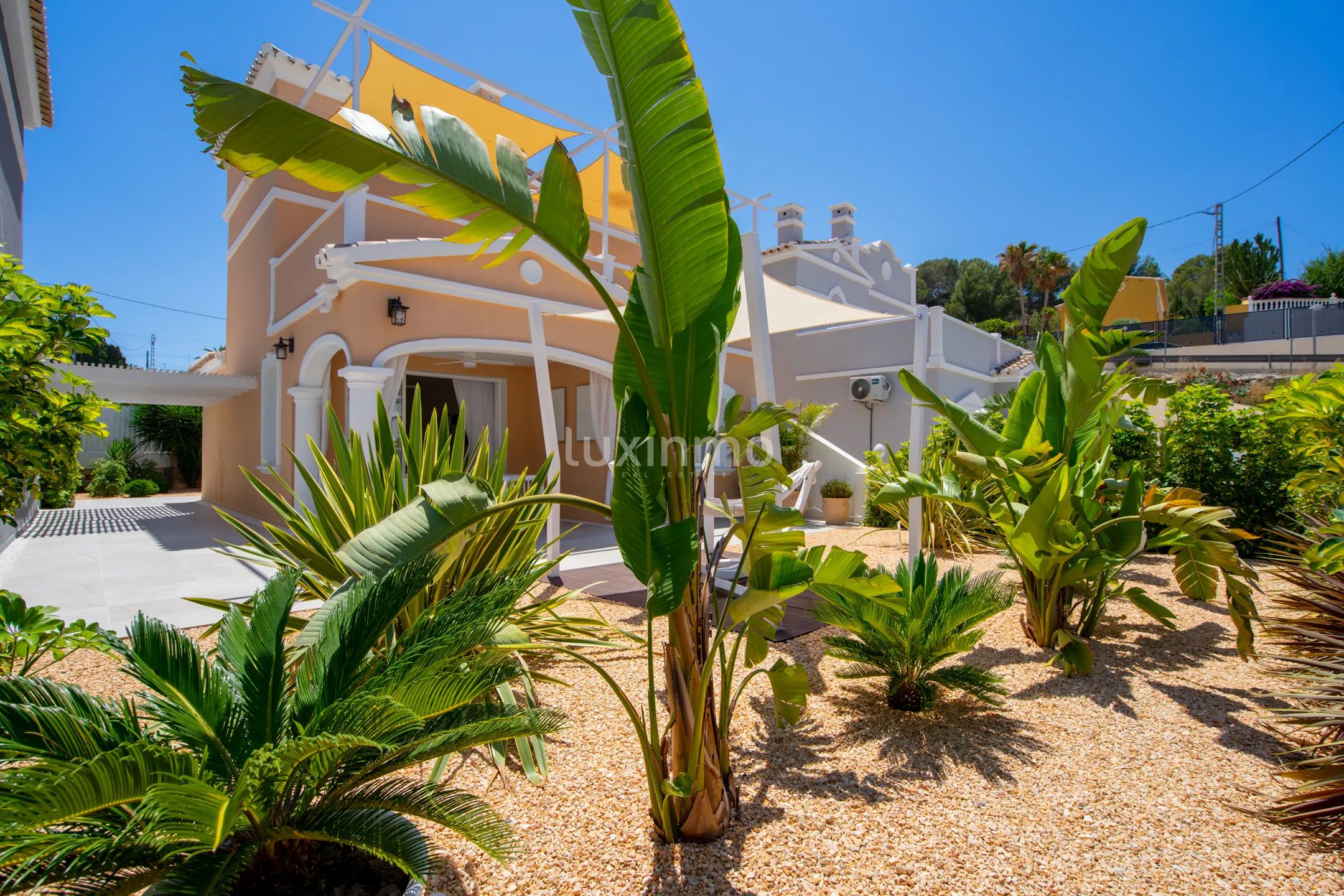 Uroczy dom w Calpe z własnym ogrodem — photo 15