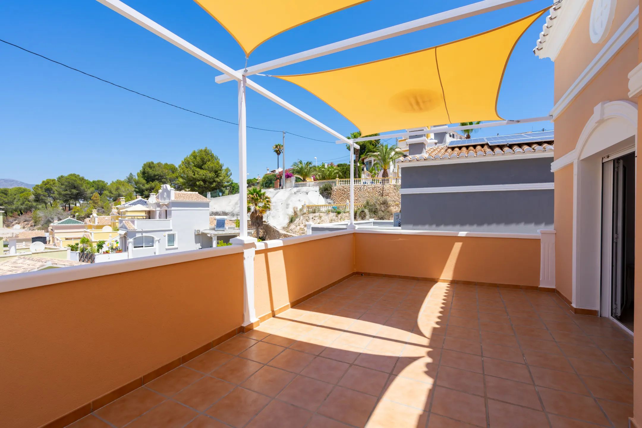 Uroczy dom w Calpe z własnym ogrodem — photo 39