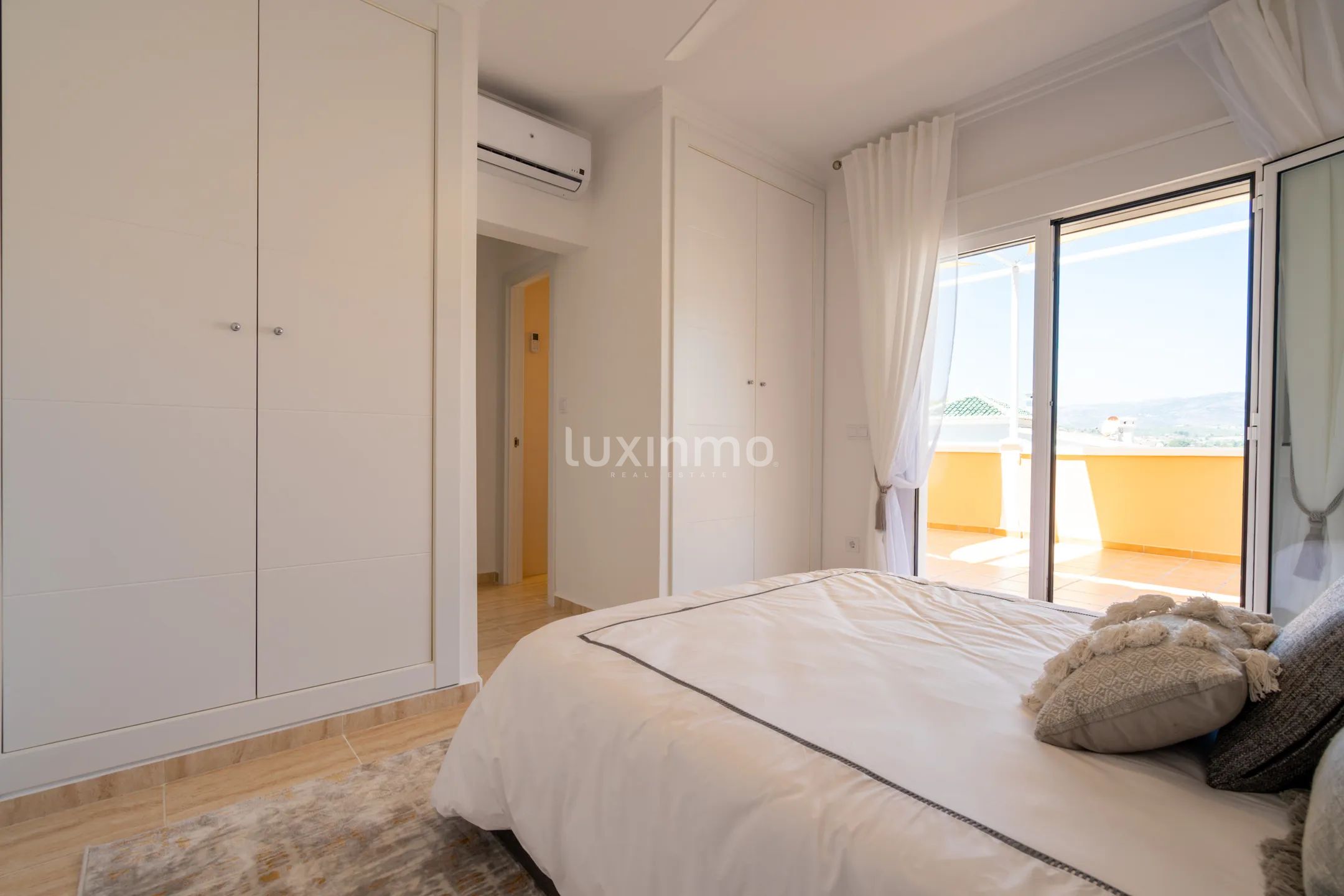 Uroczy dom w Calpe z własnym ogrodem — photo 36