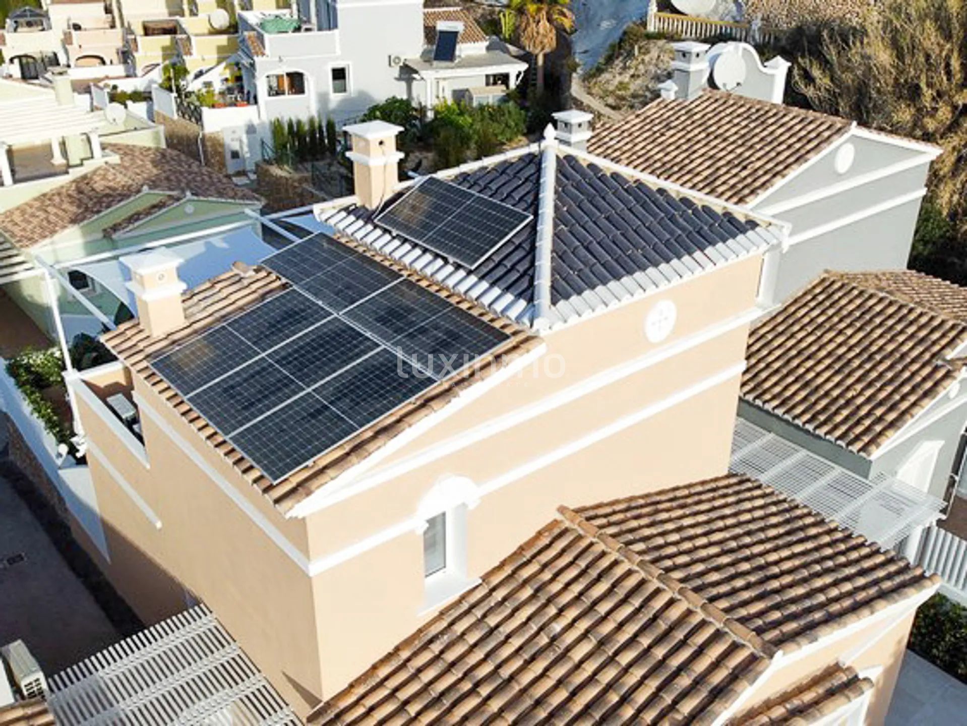 Uroczy dom w Calpe z własnym ogrodem — photo 52