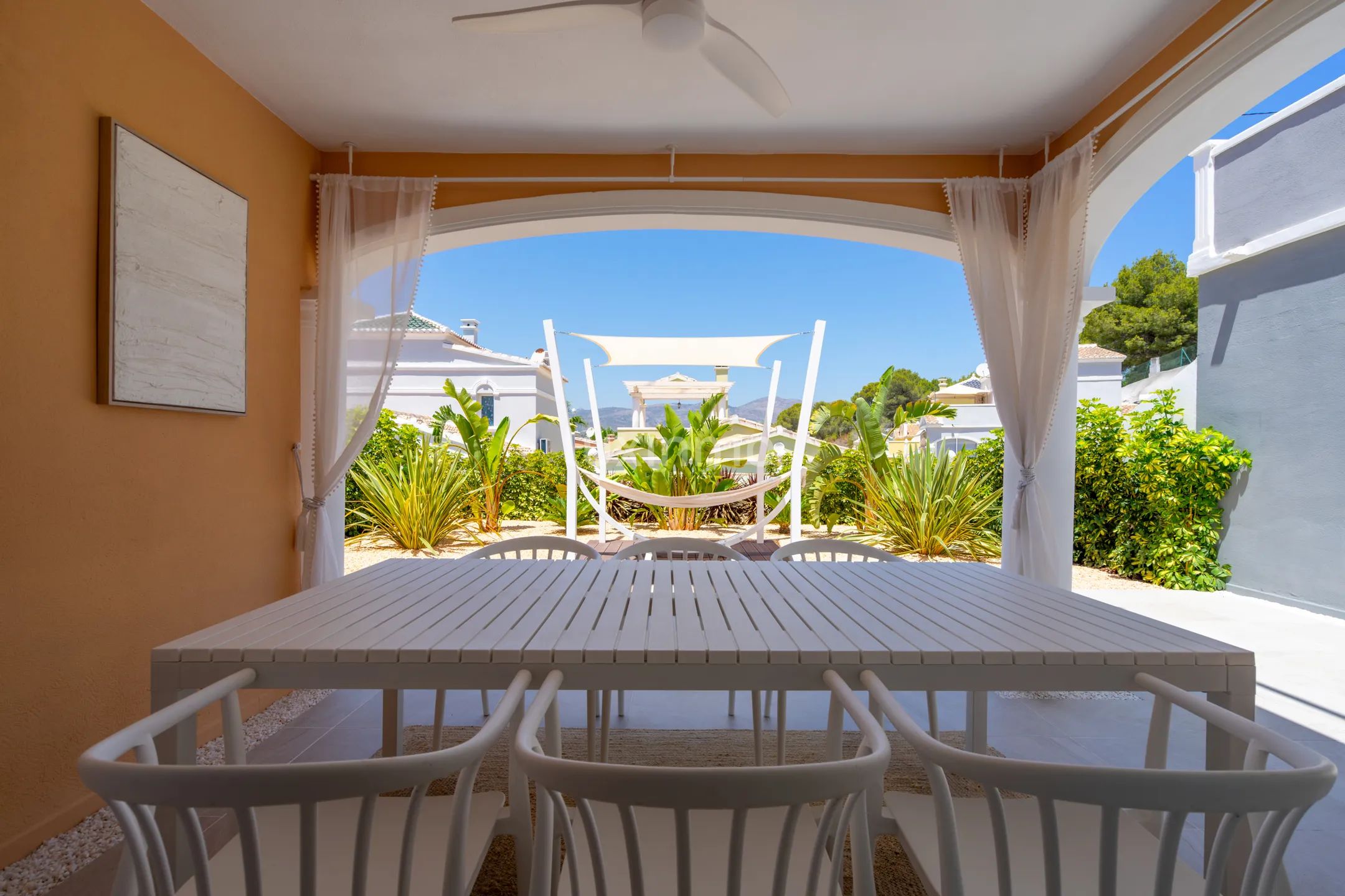 Uroczy dom w Calpe z własnym ogrodem — photo 17