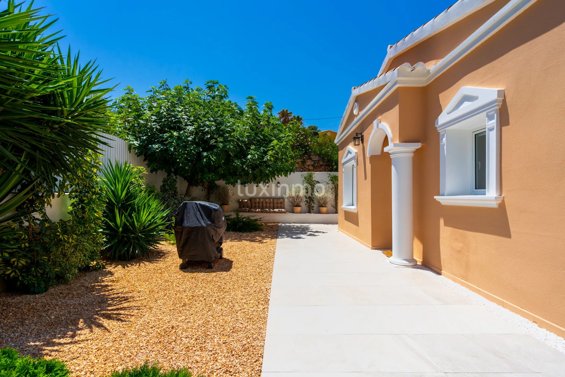 Uroczy dom w Calpe z własnym ogrodem — photo 16