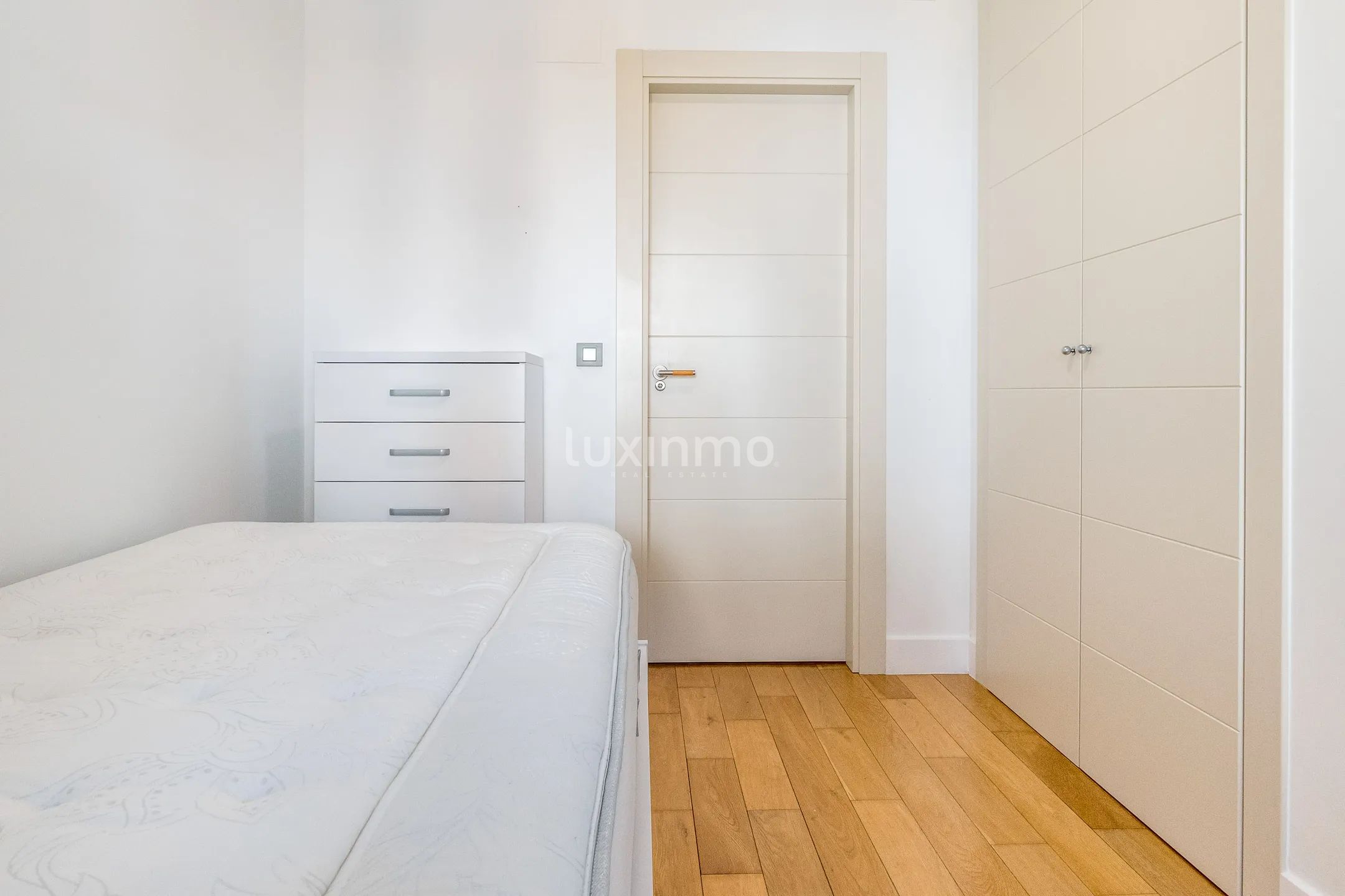 Precious penthouse with sea views for sale in Altea — photo 20