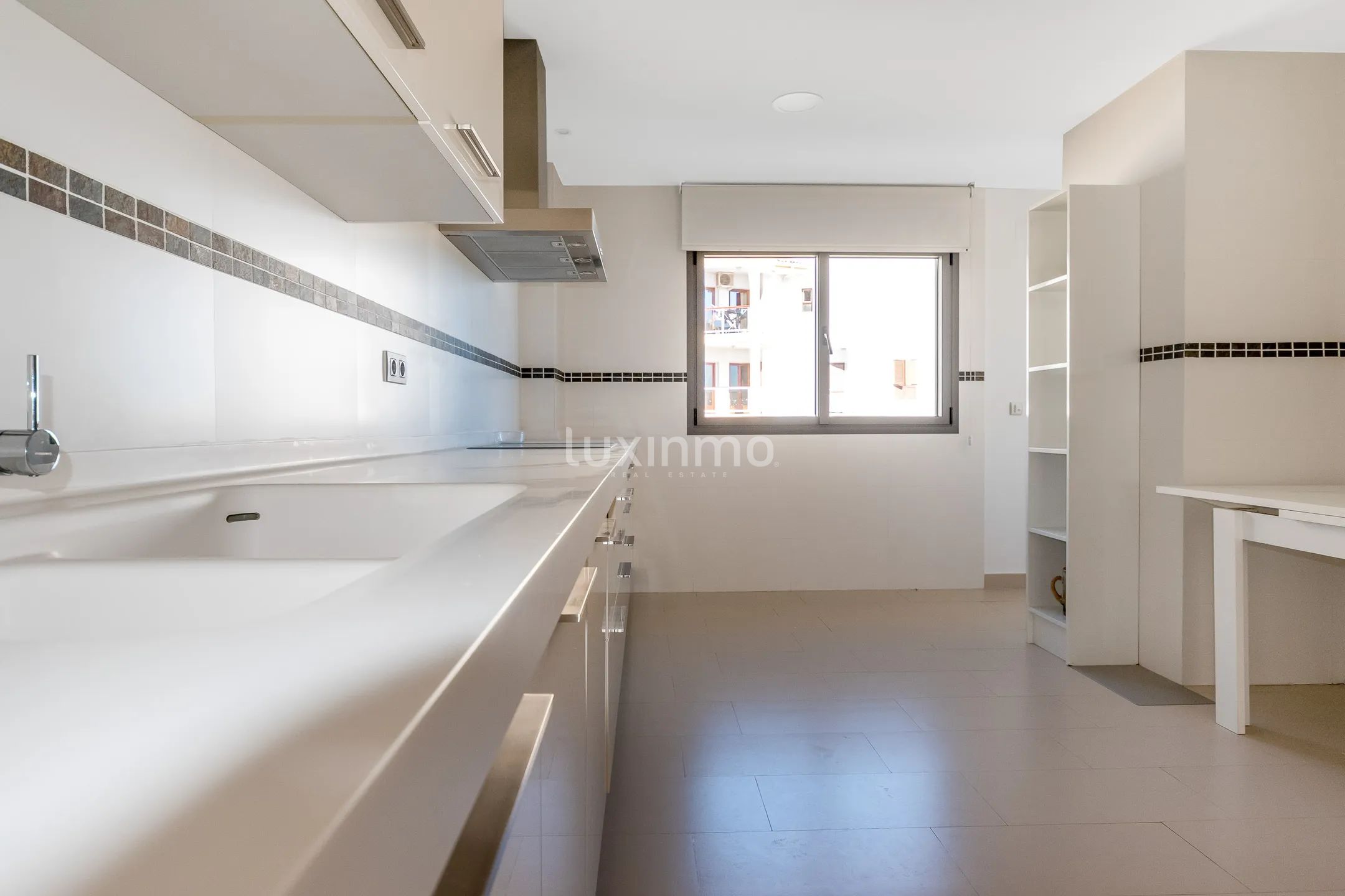 Precious penthouse with sea views for sale in Altea — photo 10