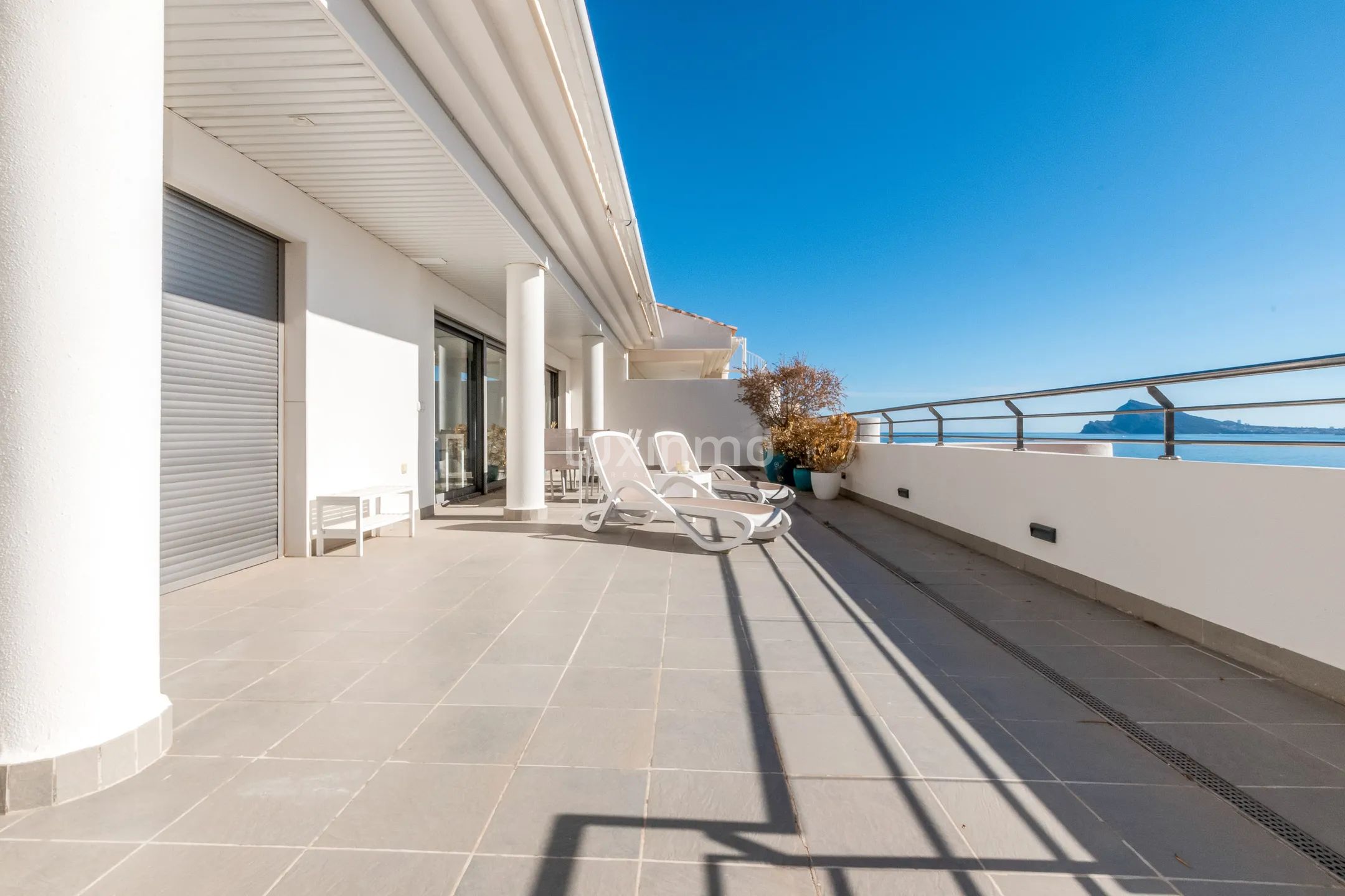 Precious penthouse with sea views for sale in Altea — photo 8