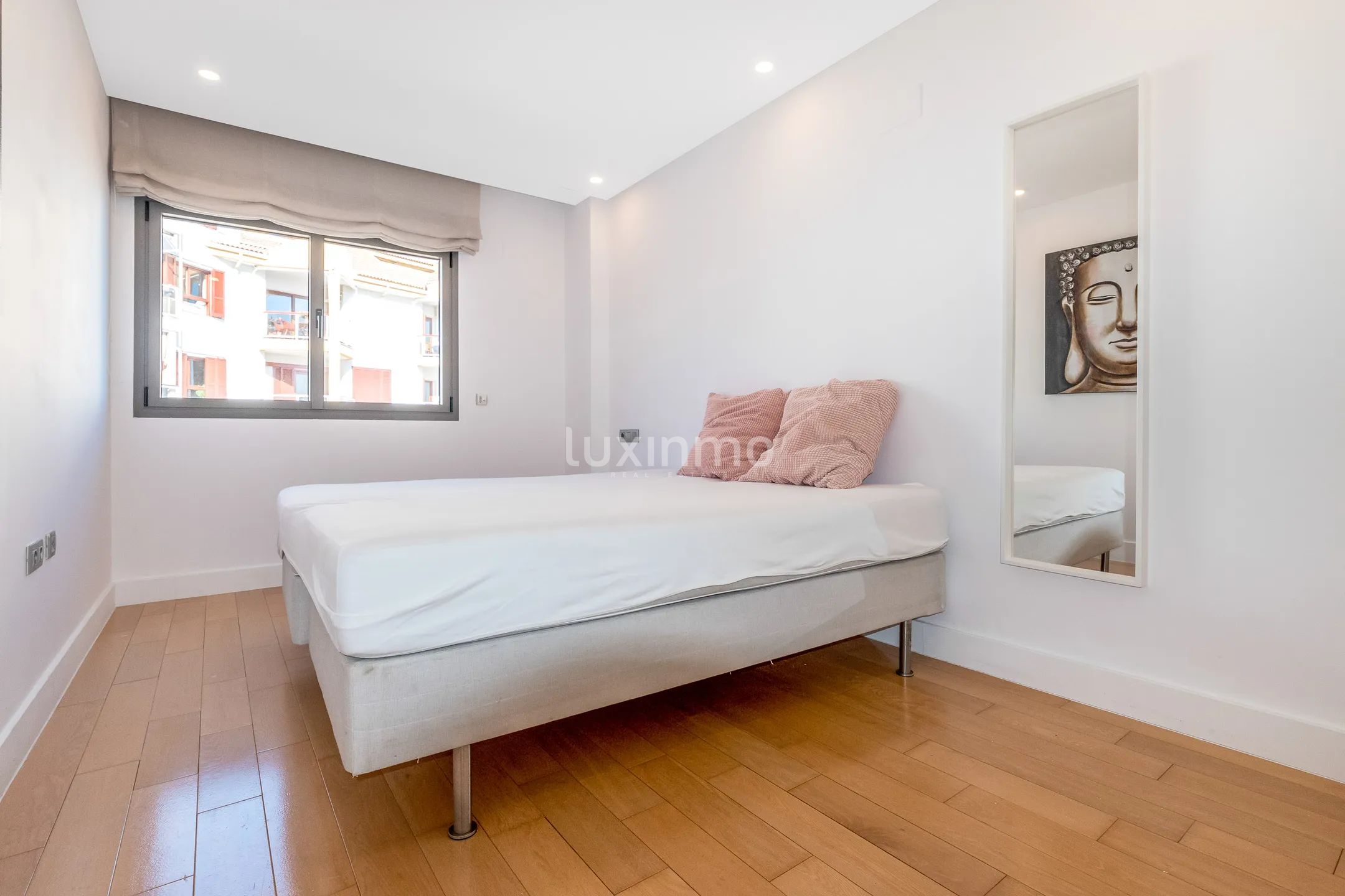 Precious penthouse with sea views for sale in Altea — photo 16