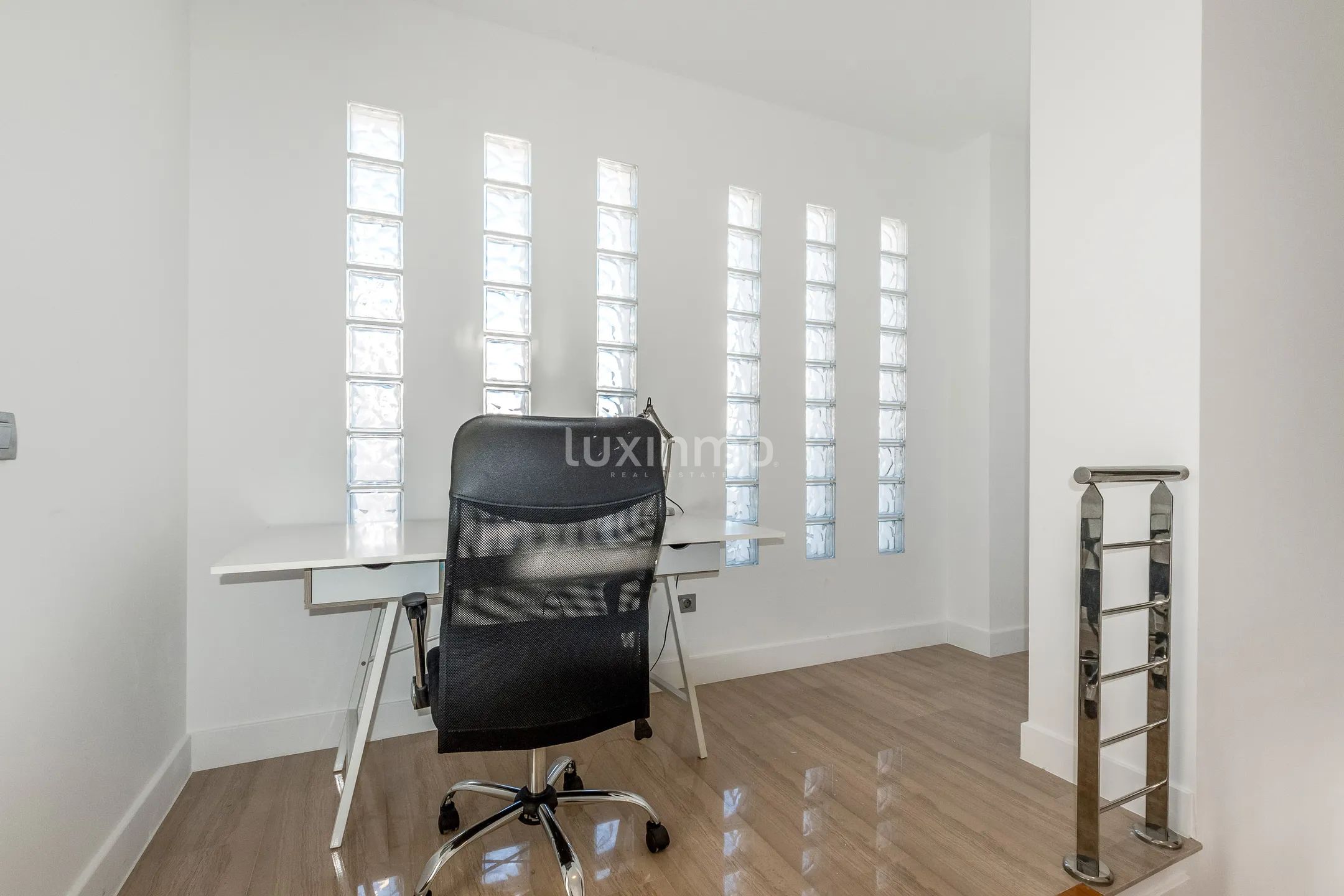 Precious penthouse with sea views for sale in Altea — photo 25