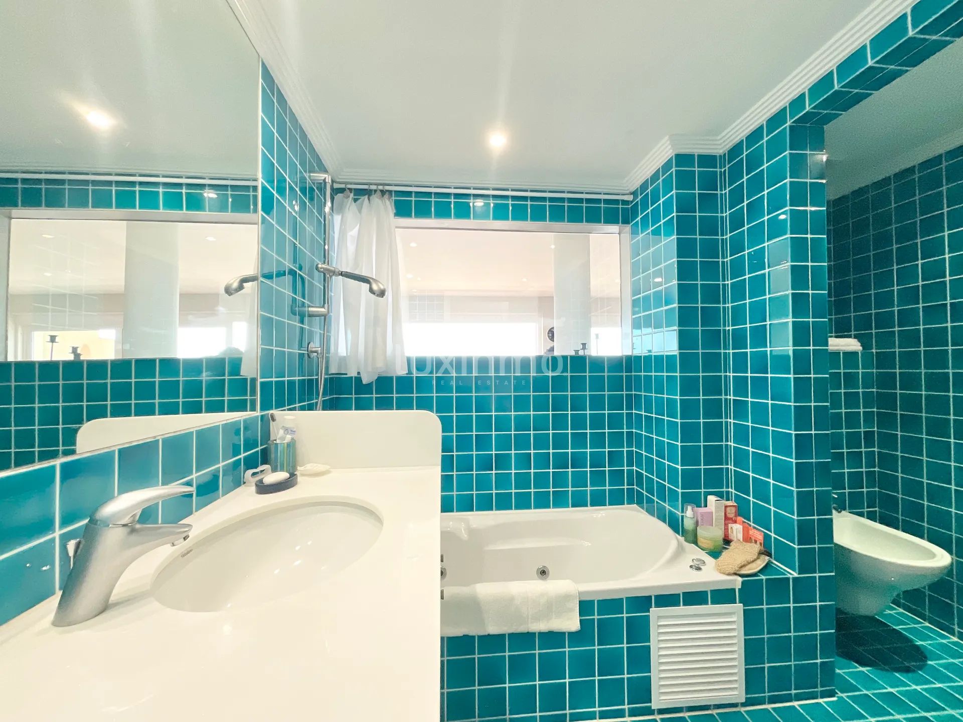 Encantador apartamento en primera línea con acceso privado al mar cerca de Dalt Vila, Ibiza — photo 30