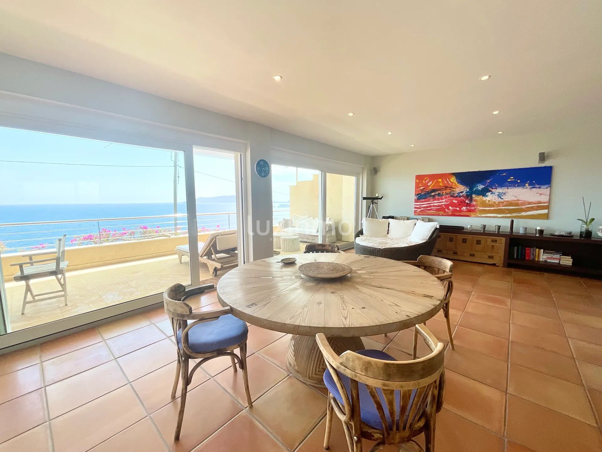 Encantador apartamento en primera línea con acceso privado al mar cerca de Dalt Vila, Ibiza — photo 35