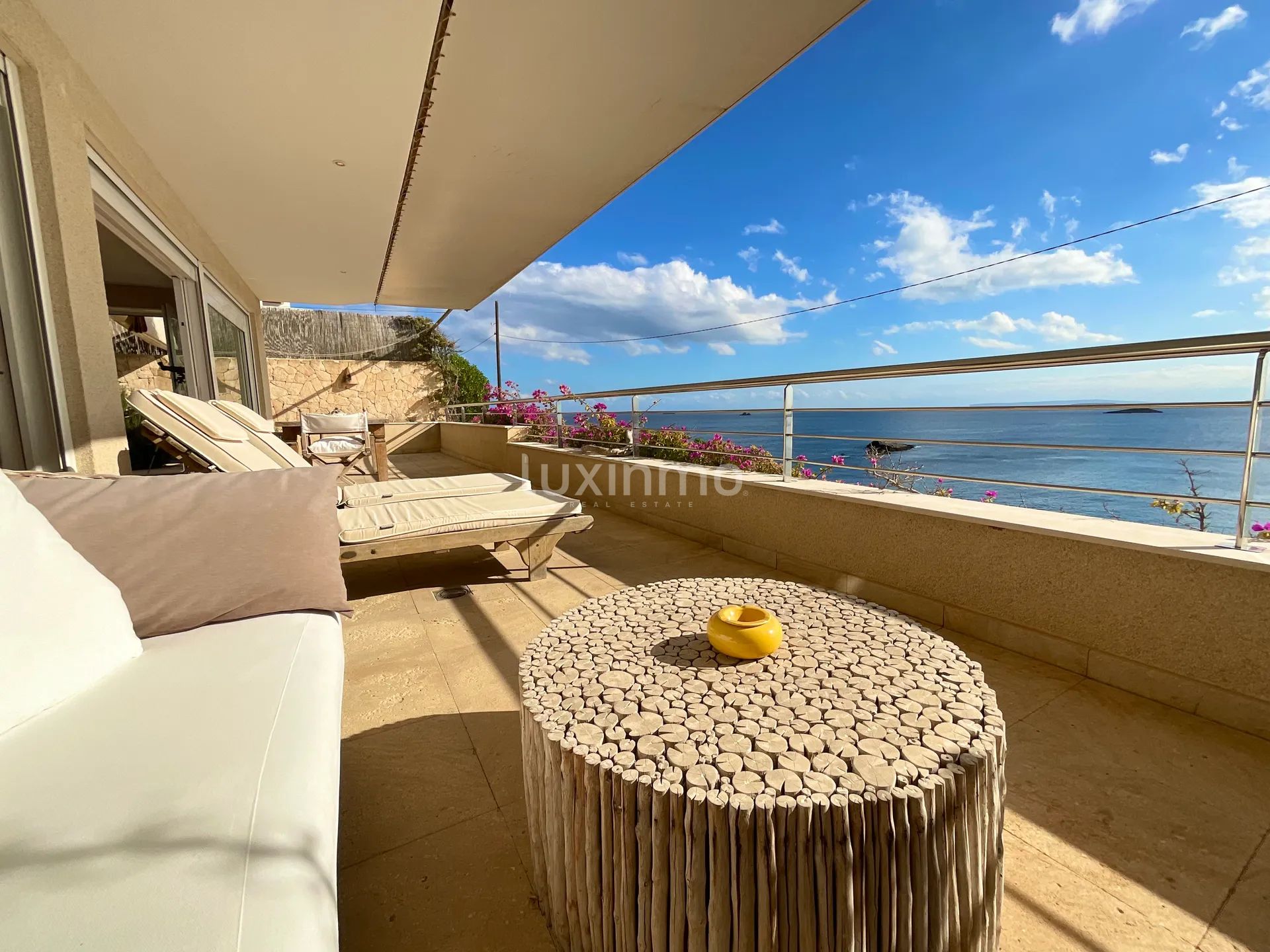 Charming Frontline Apartment with private Access to The Sea near Dalt Vila, Ibiza — photo 9