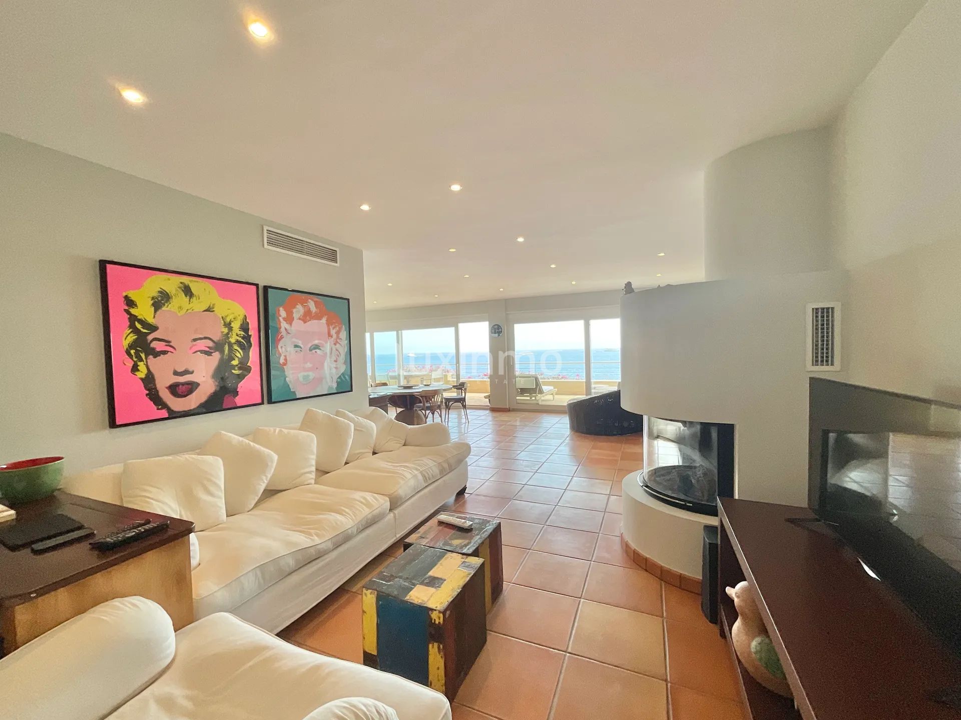Encantador apartamento en primera línea con acceso privado al mar cerca de Dalt Vila, Ibiza — photo 25