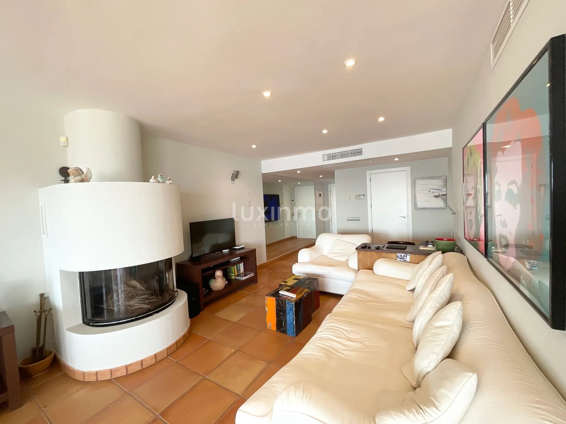 Encantador apartamento en primera línea con acceso privado al mar cerca de Dalt Vila, Ibiza — photo 17