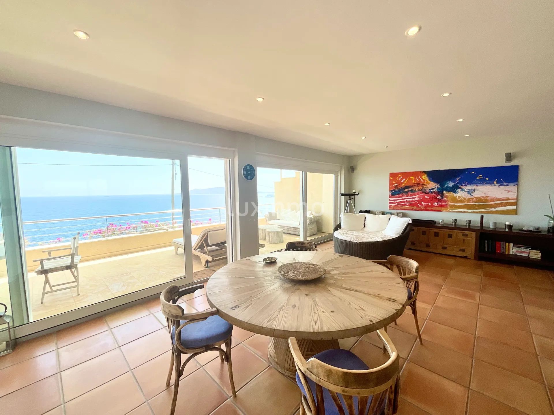 Charming Frontline Apartment with private Access to The Sea near Dalt Vila, Ibiza — photo 27