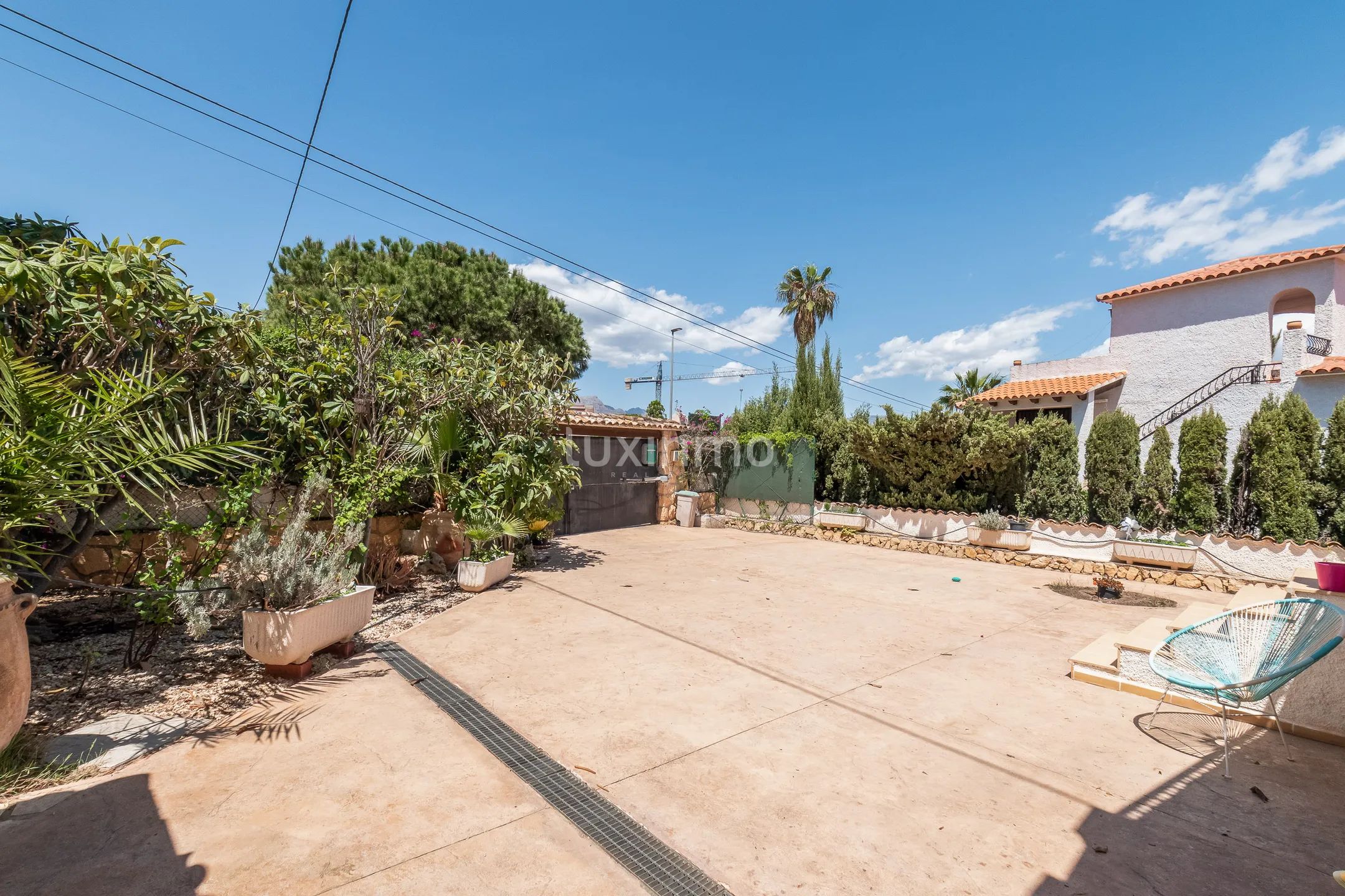 Freistehendes Haus mit Potenzial in El Albir, Alfáz Del Pí — photo 9