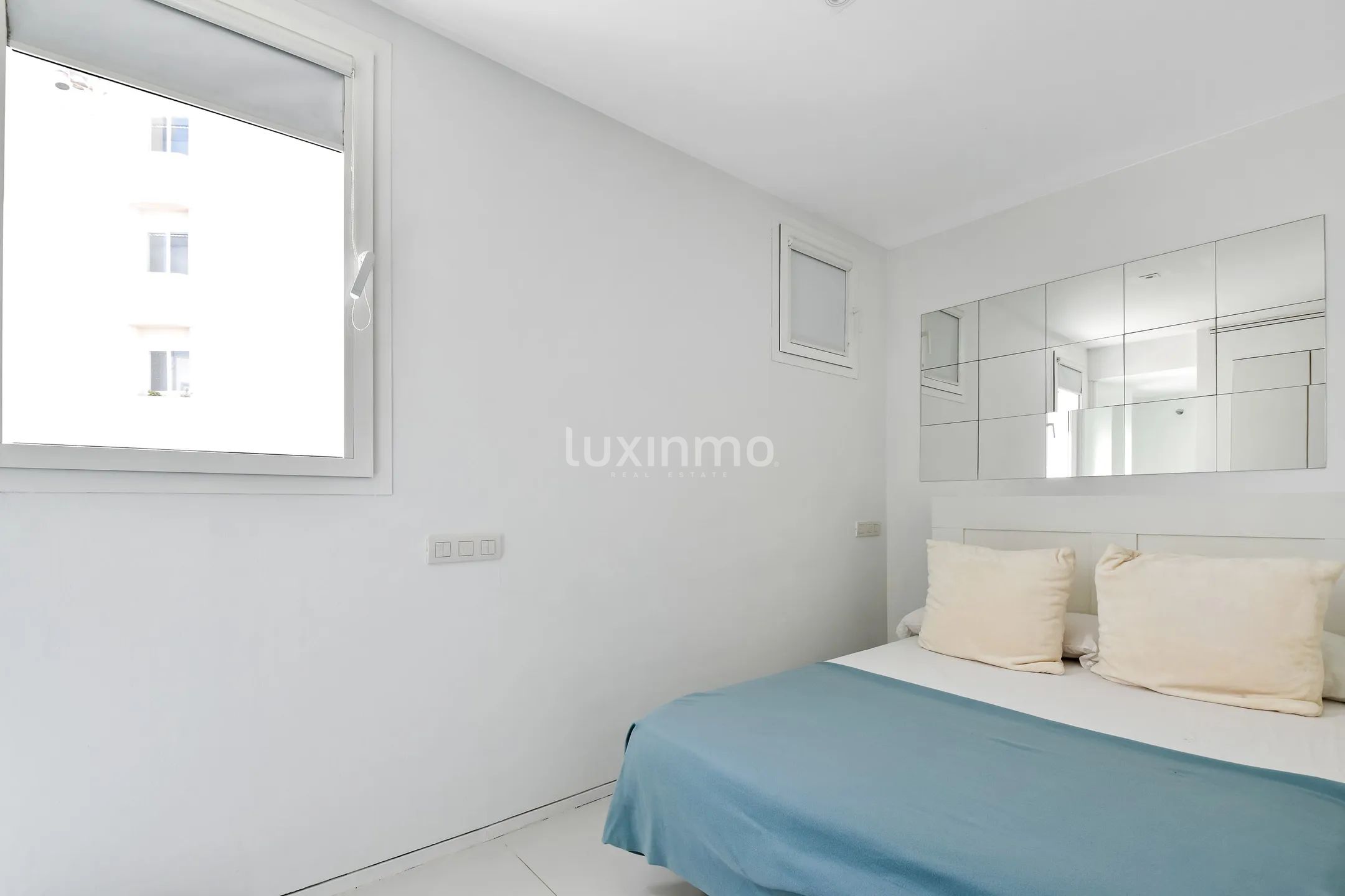 Impresionante apartamento de 2 dormitorios con terraza en Marina Botafoc-Talamanca, Ibiza — photo 12