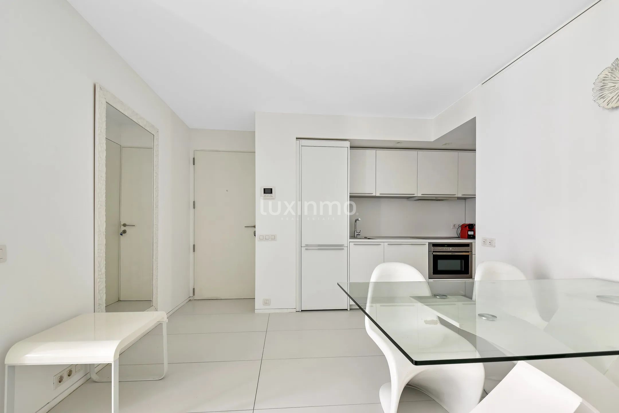 Impresionante apartamento de 2 dormitorios con terraza en Marina Botafoc-Talamanca, Ibiza — photo 7