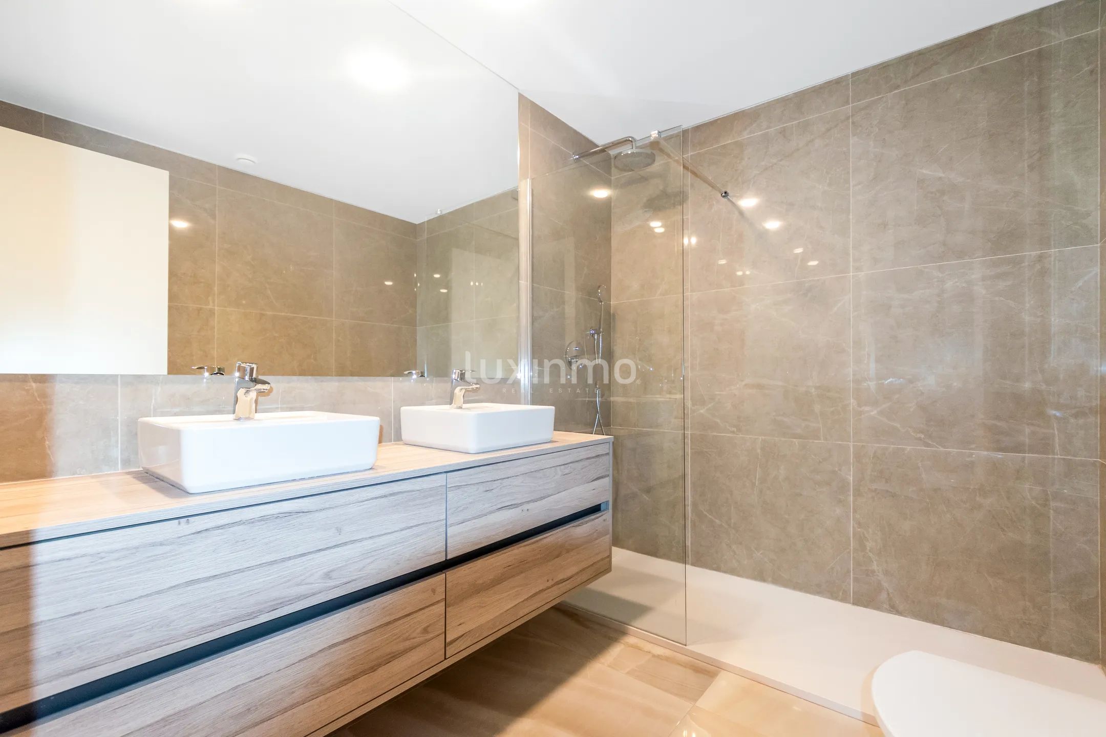 Nice apartment with sea views for sale in Benidorm — photo 13