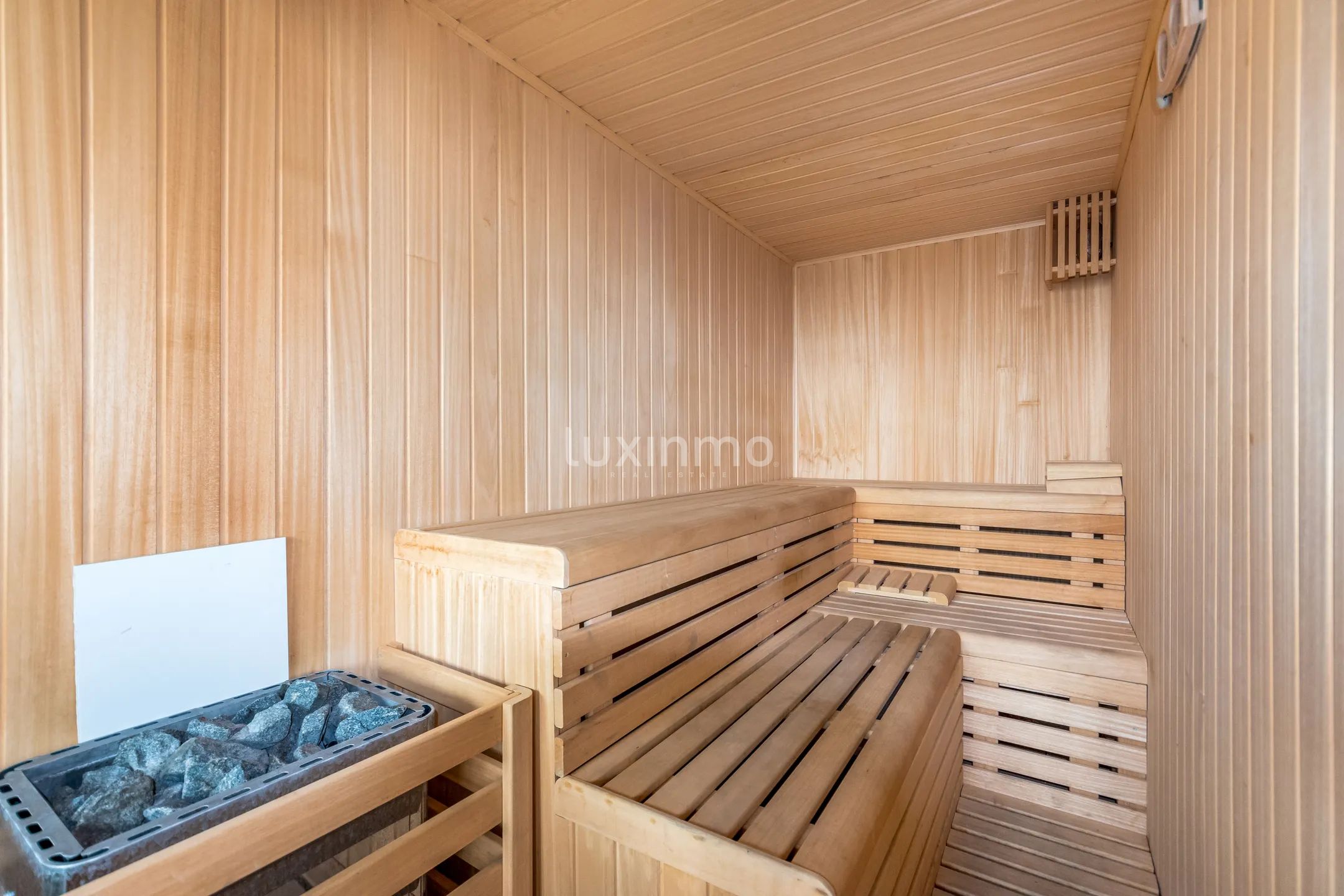 Nice apartment with sea views for sale in Benidorm — photo 21