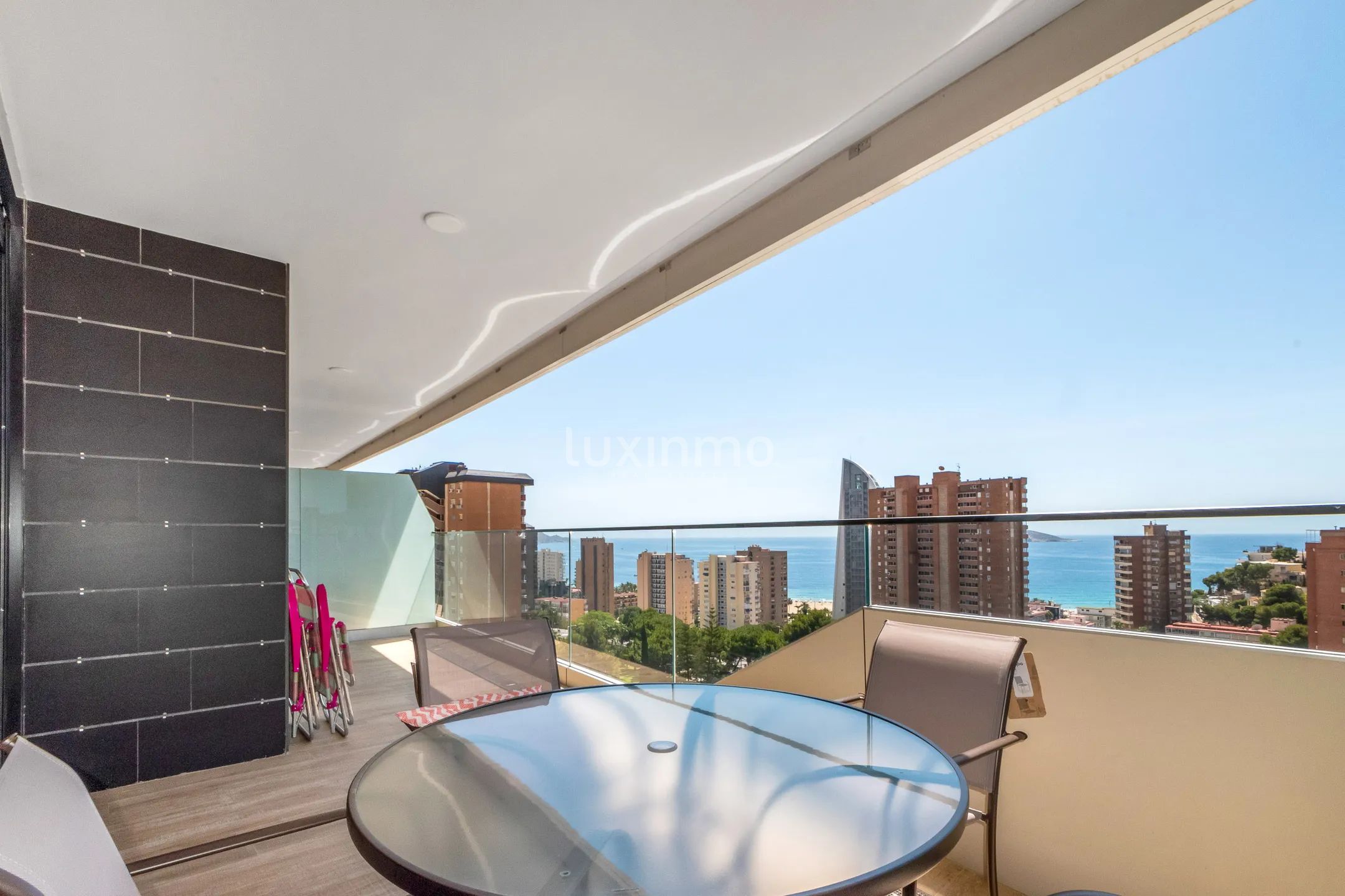 Nice apartment with sea views for sale in Benidorm — photo 8
