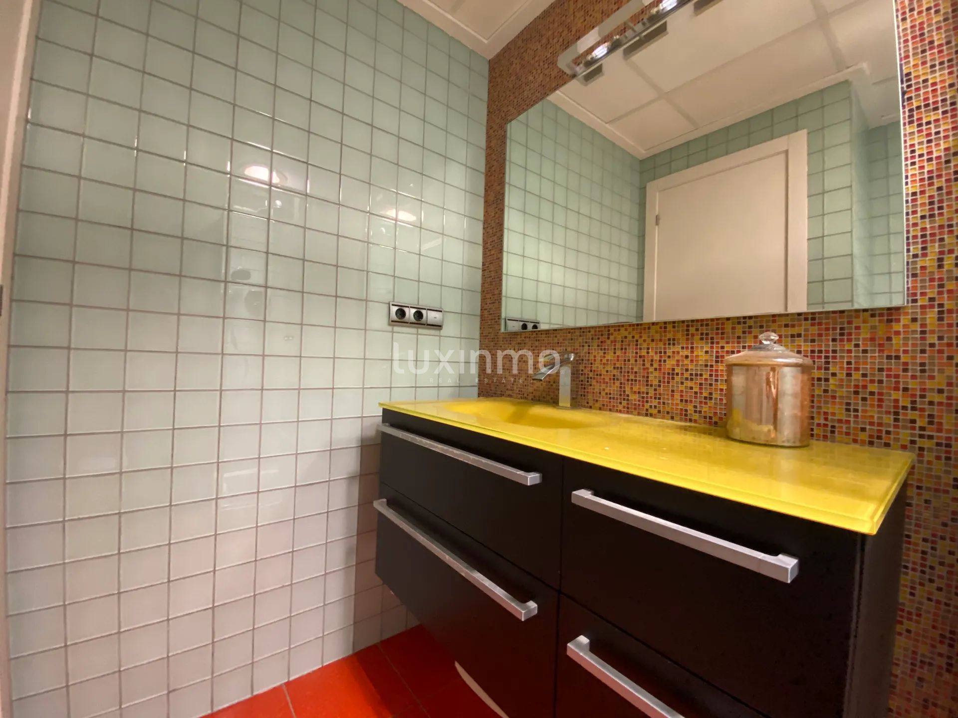 Moderna casa adosada con piscina privada en Arenales del Sol — photo 16