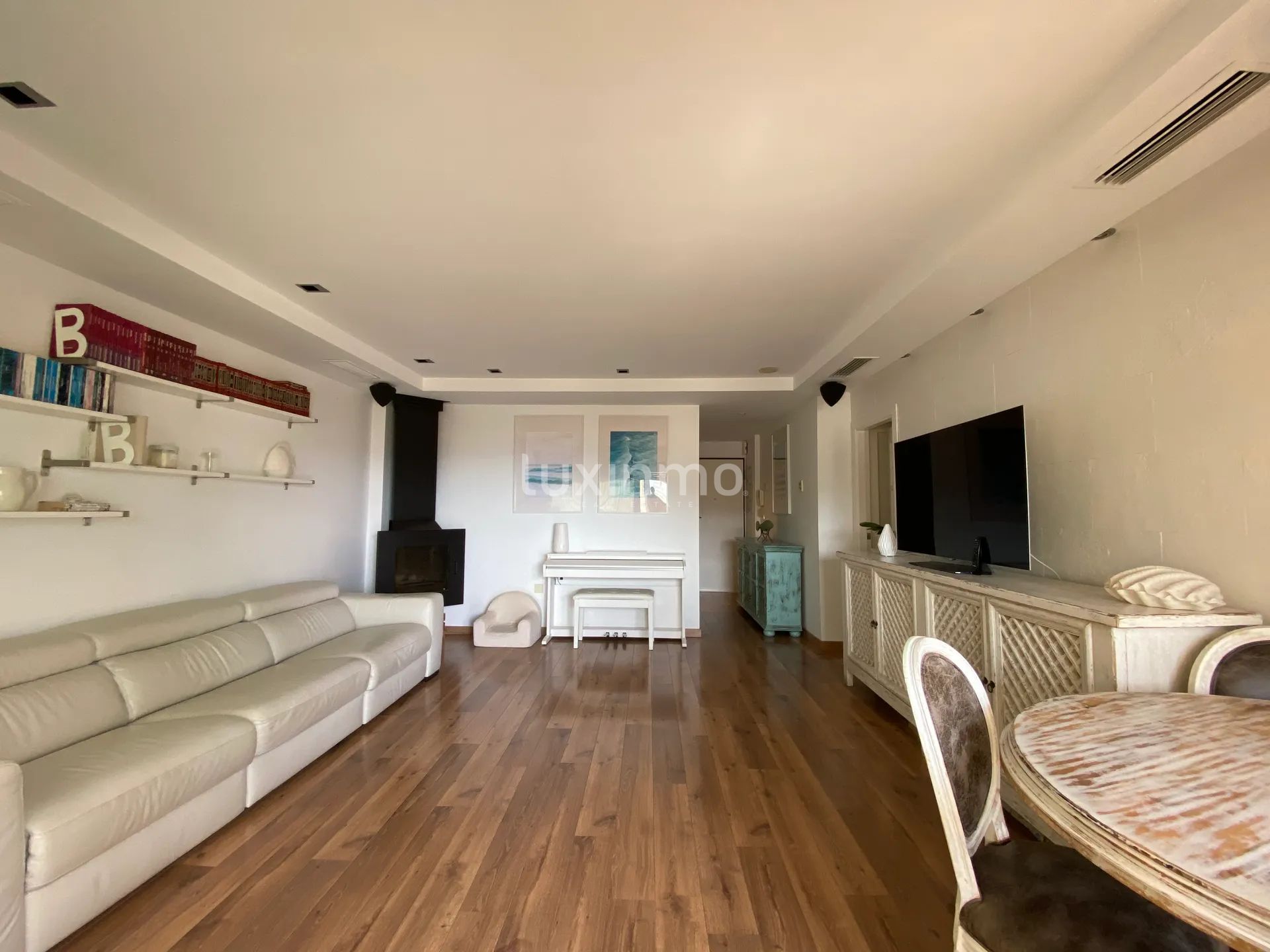 Moderna casa adosada con piscina privada en Arenales del Sol — photo 10