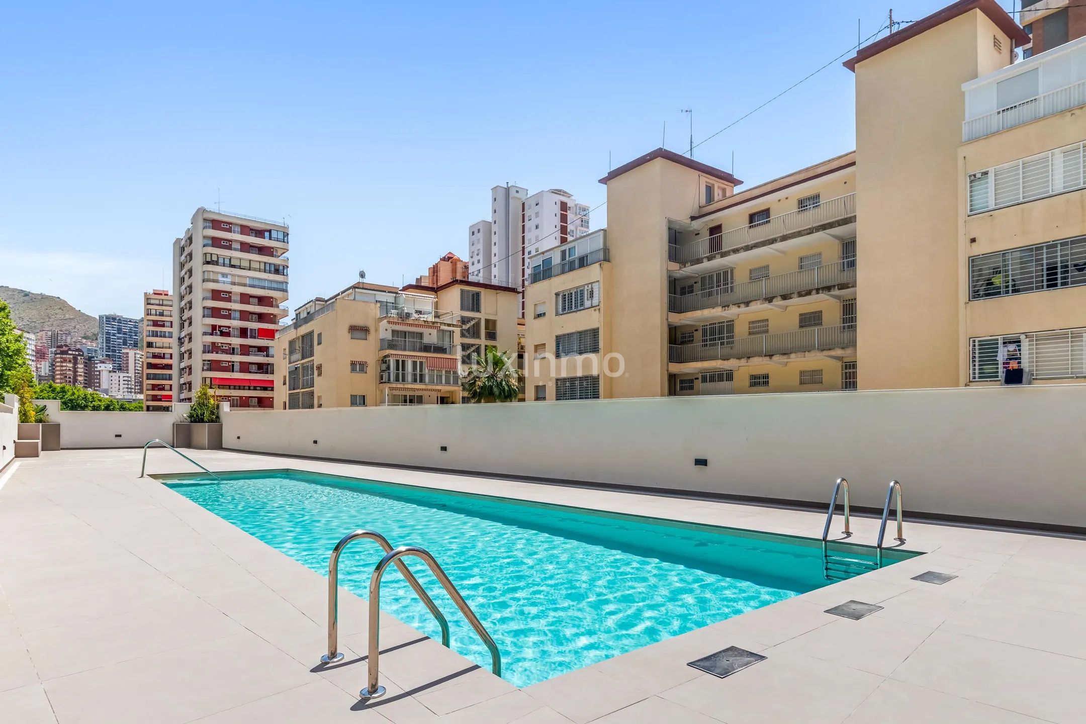 Modern Apartment in Levante Beach — photo 31