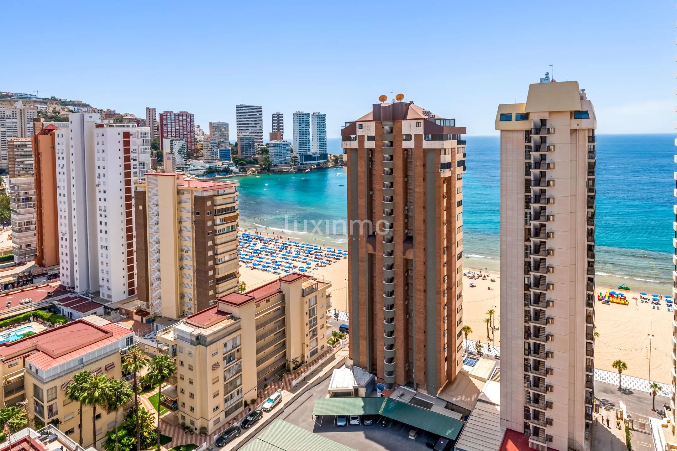 Modern Apartment in Levante Beach — photo 33