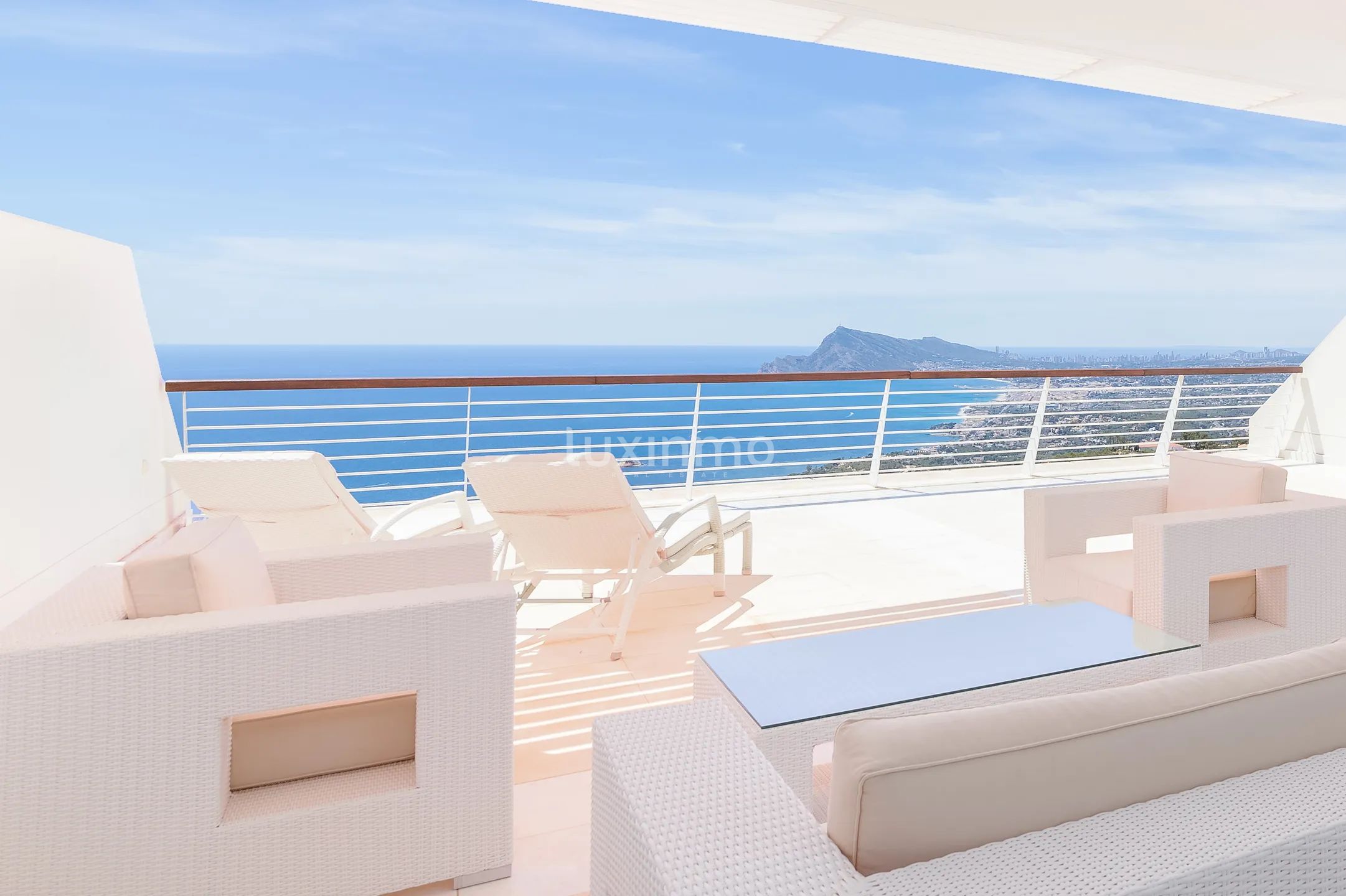 2 Bedrooms apartment with stunning views in Altea Hills — photo 13
