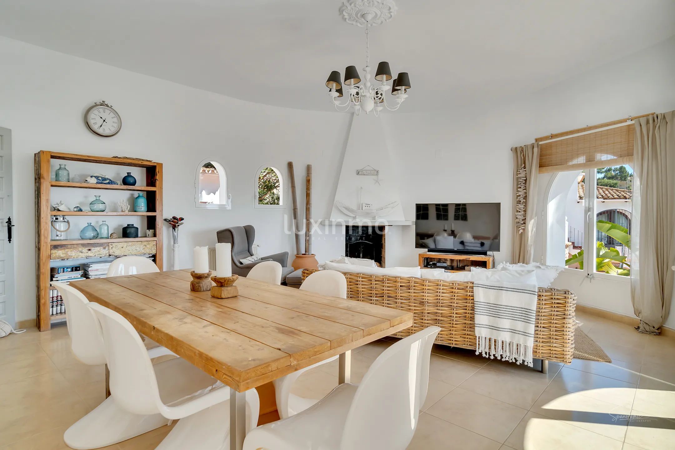 Breathtaking 4-bedroom villa with sea views in Benissa — photo 8