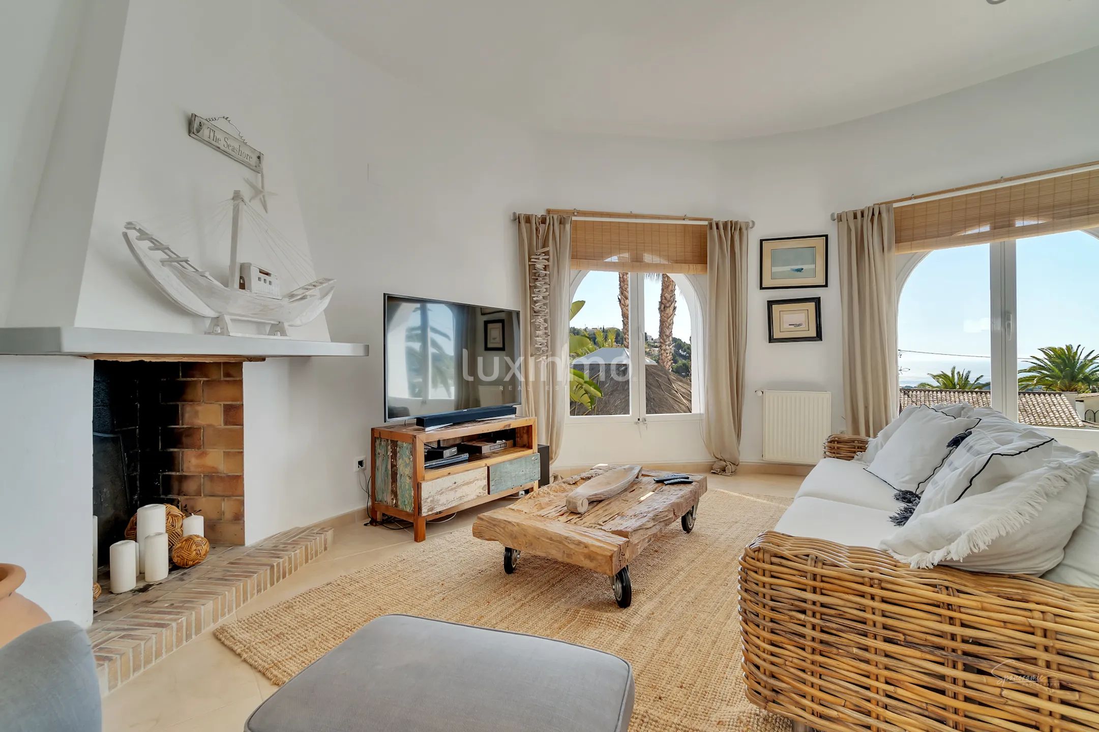 Breathtaking 4-bedroom villa with sea views in Benissa — photo 9