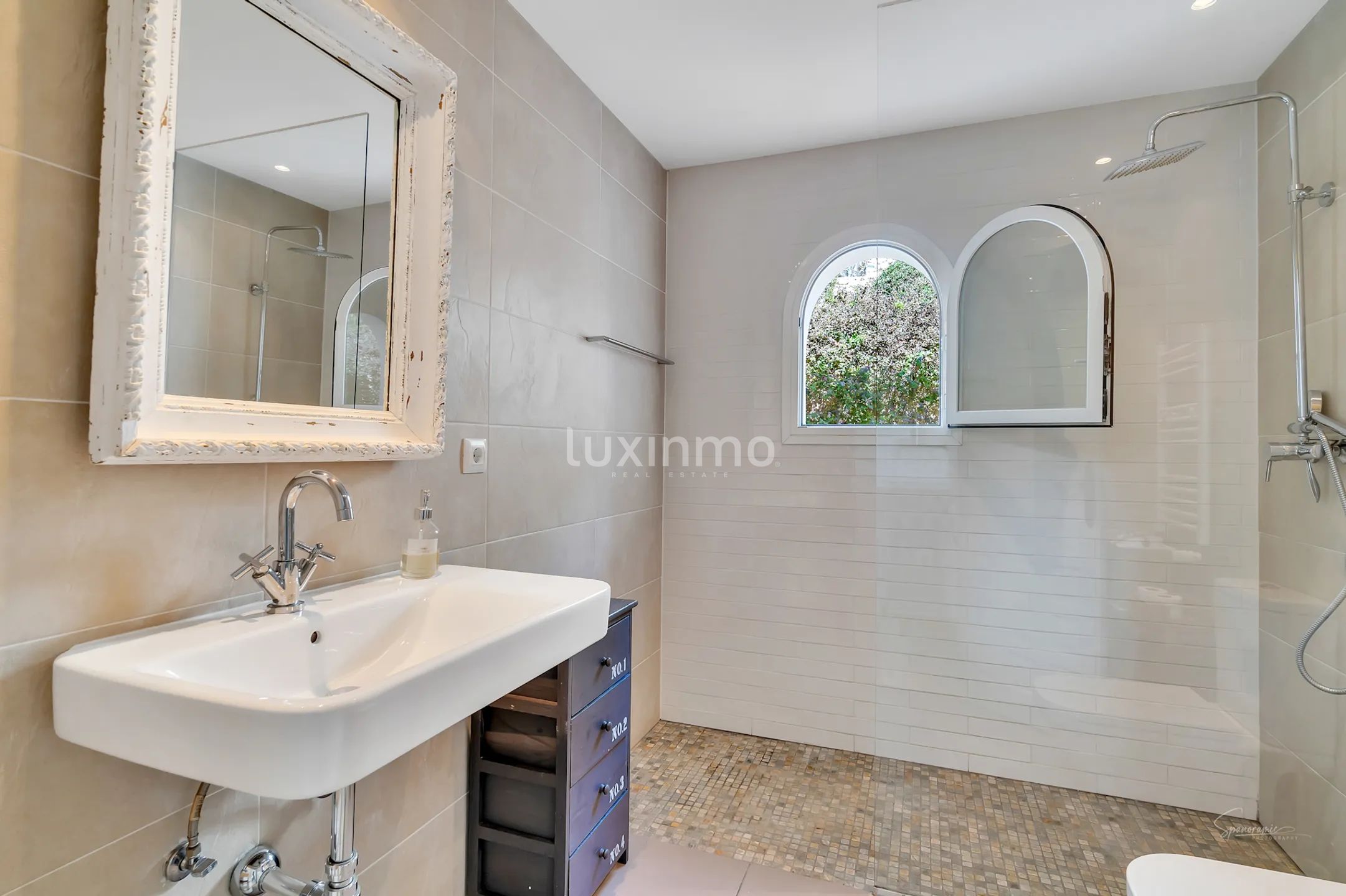 Breathtaking 4-bedroom villa with sea views in Benissa — photo 20