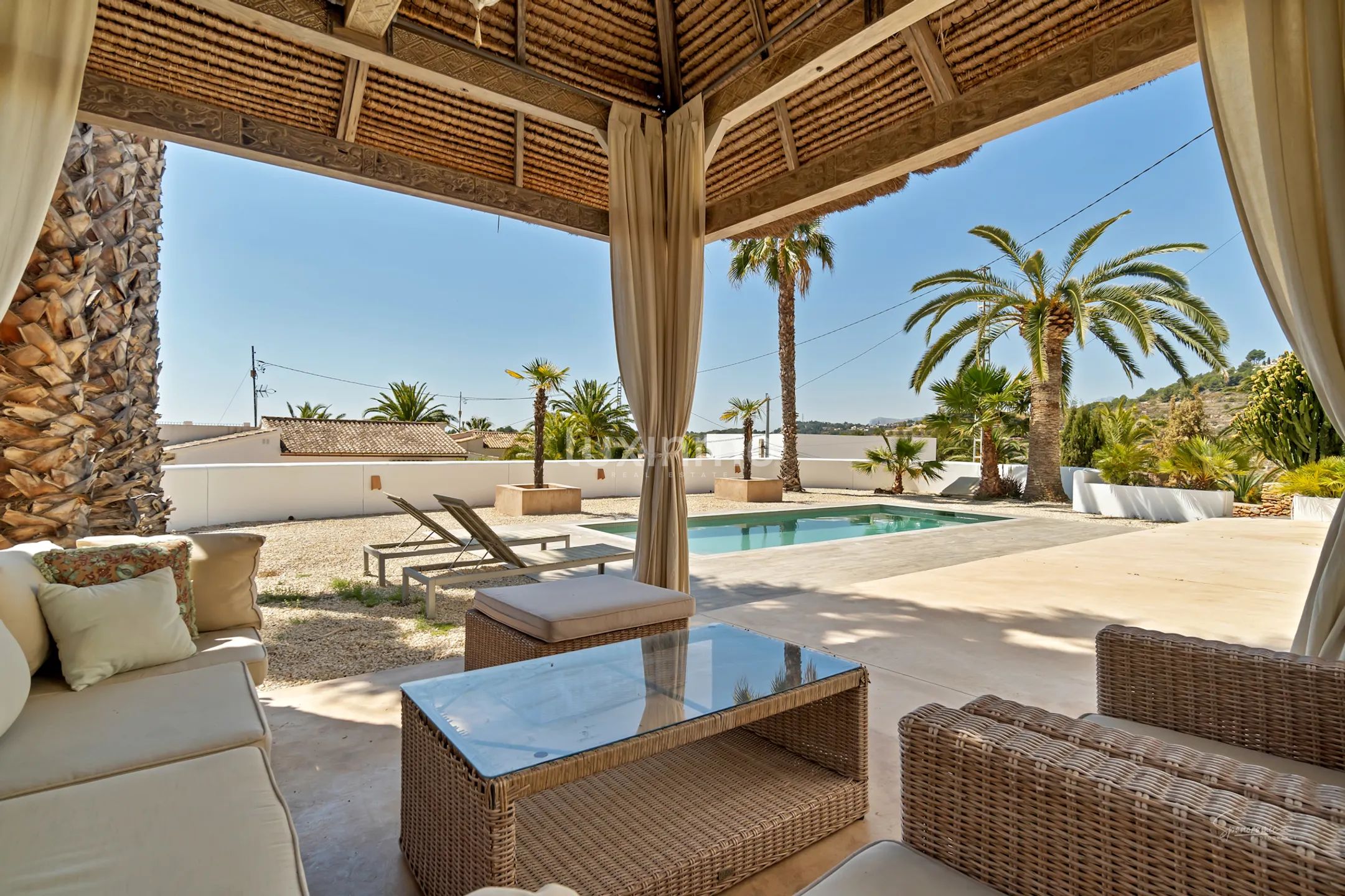 Breathtaking 4-bedroom villa with sea views in Benissa — photo 25