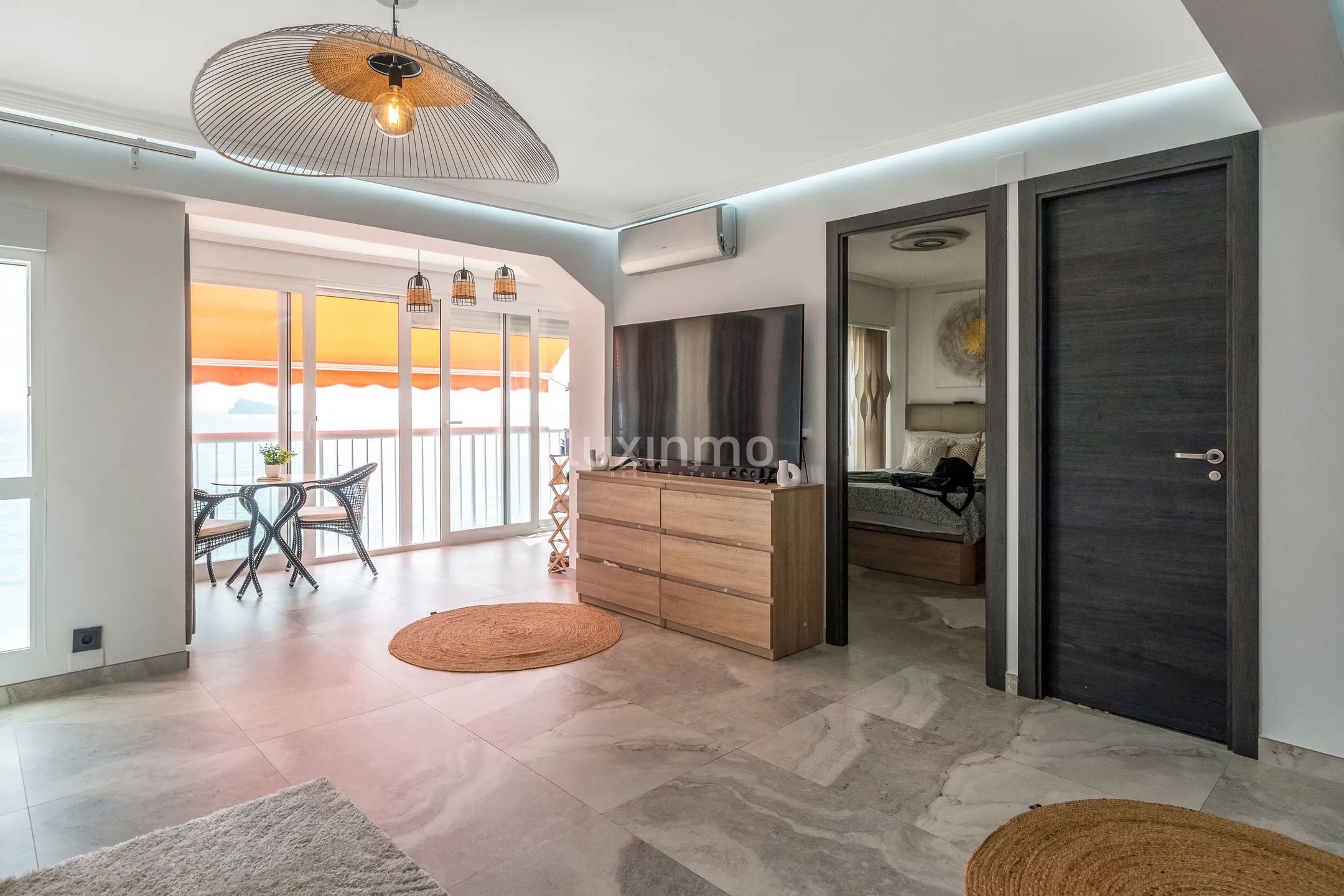 Impresionante apartamento reformado con vistas al mar en Playa Levante — photo 7