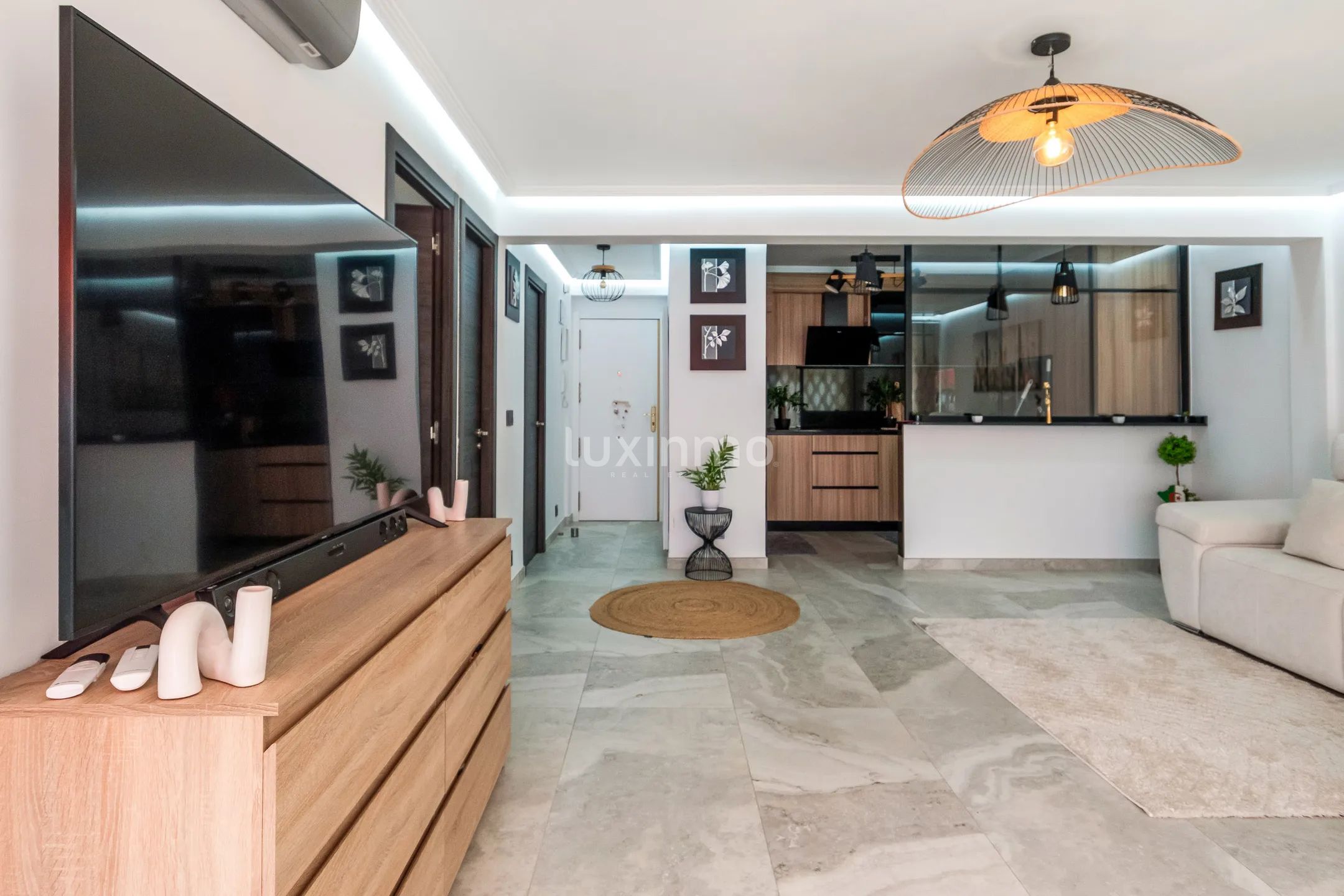 Impresionante apartamento reformado con vistas al mar en Playa Levante — photo 5