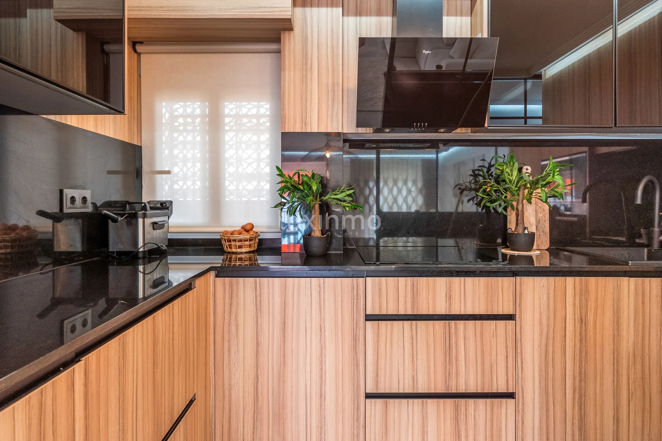 Impresionante apartamento reformado con vistas al mar en Playa Levante — photo 13