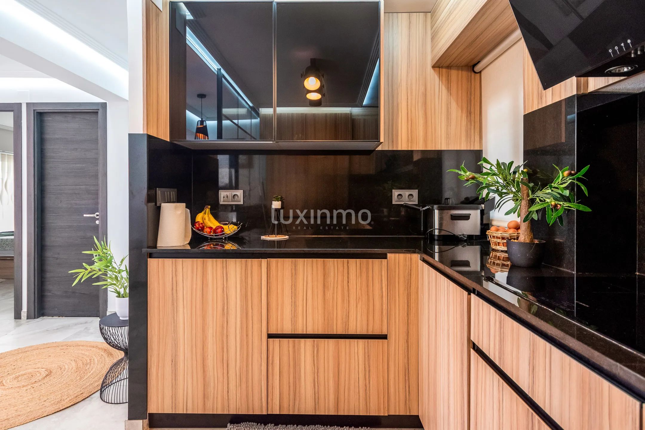 Impresionante apartamento reformado con vistas al mar en Playa Levante — photo 11